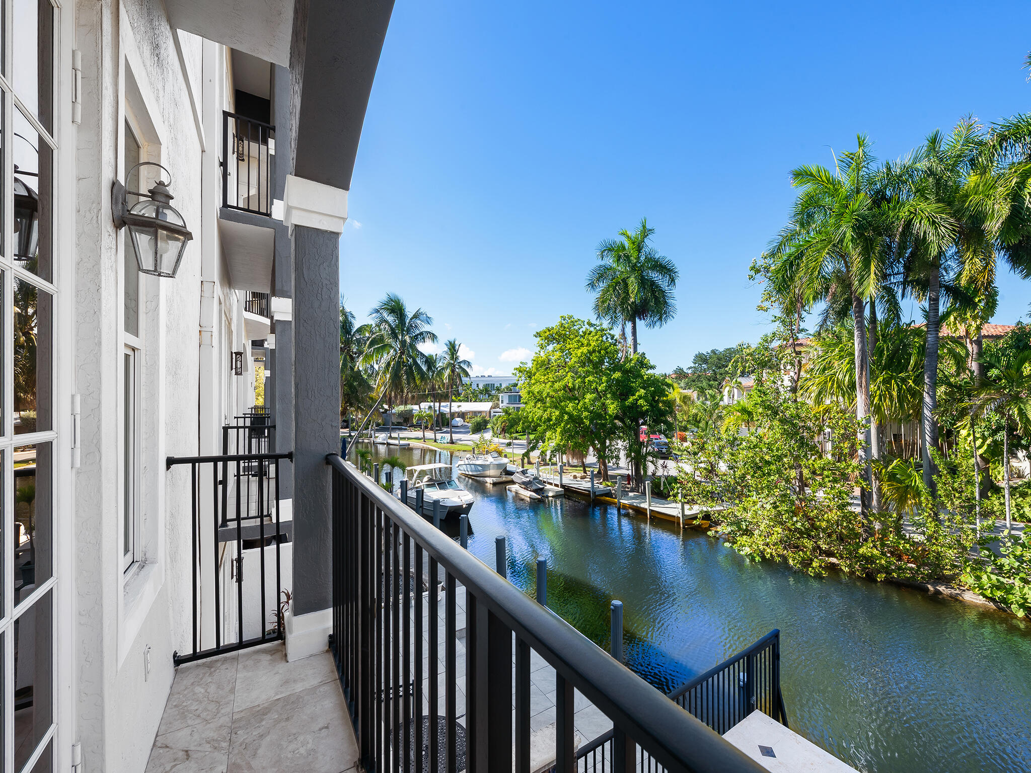 BEVERLY HEIGHTS - Residential