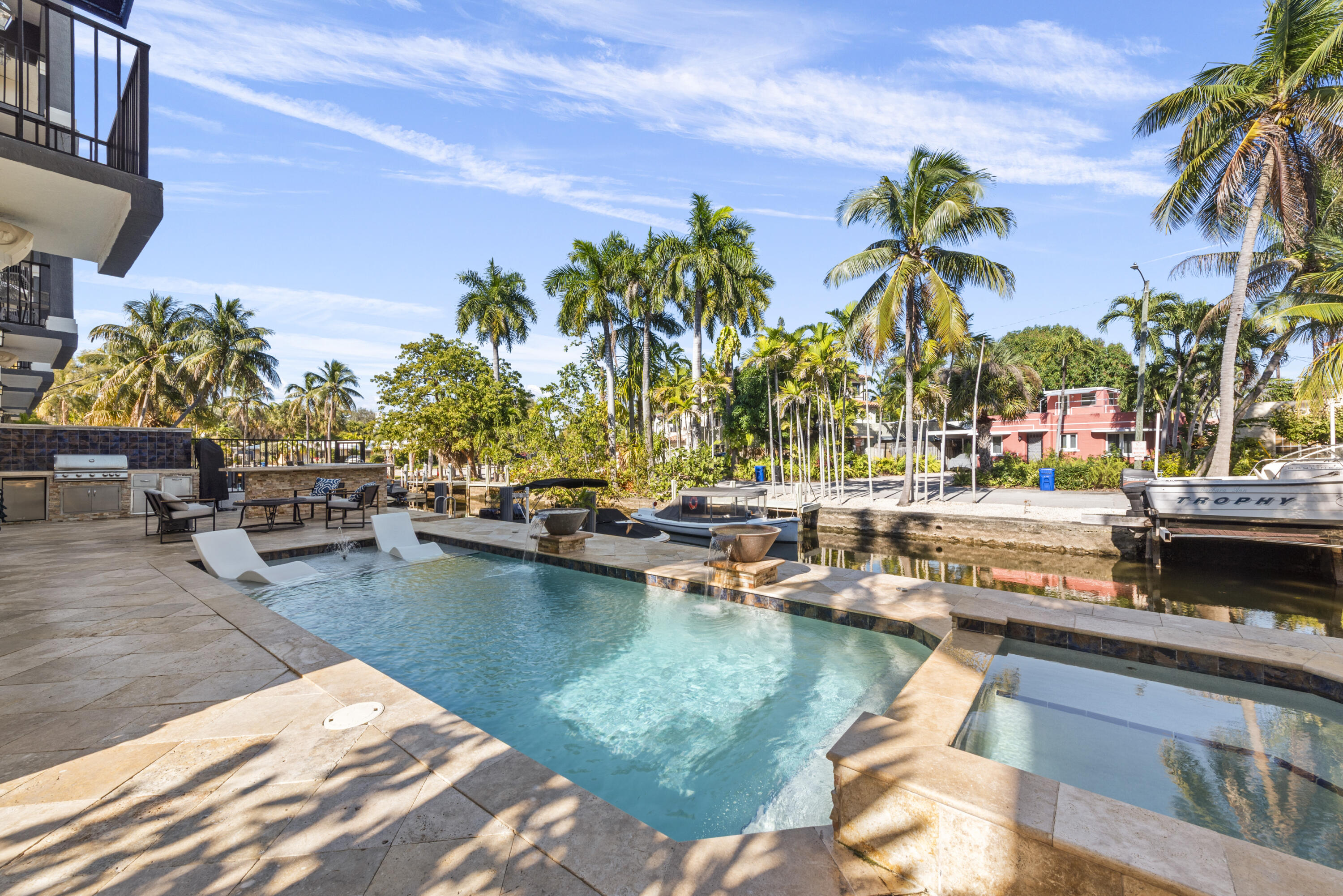 BEVERLY HEIGHTS - Residential