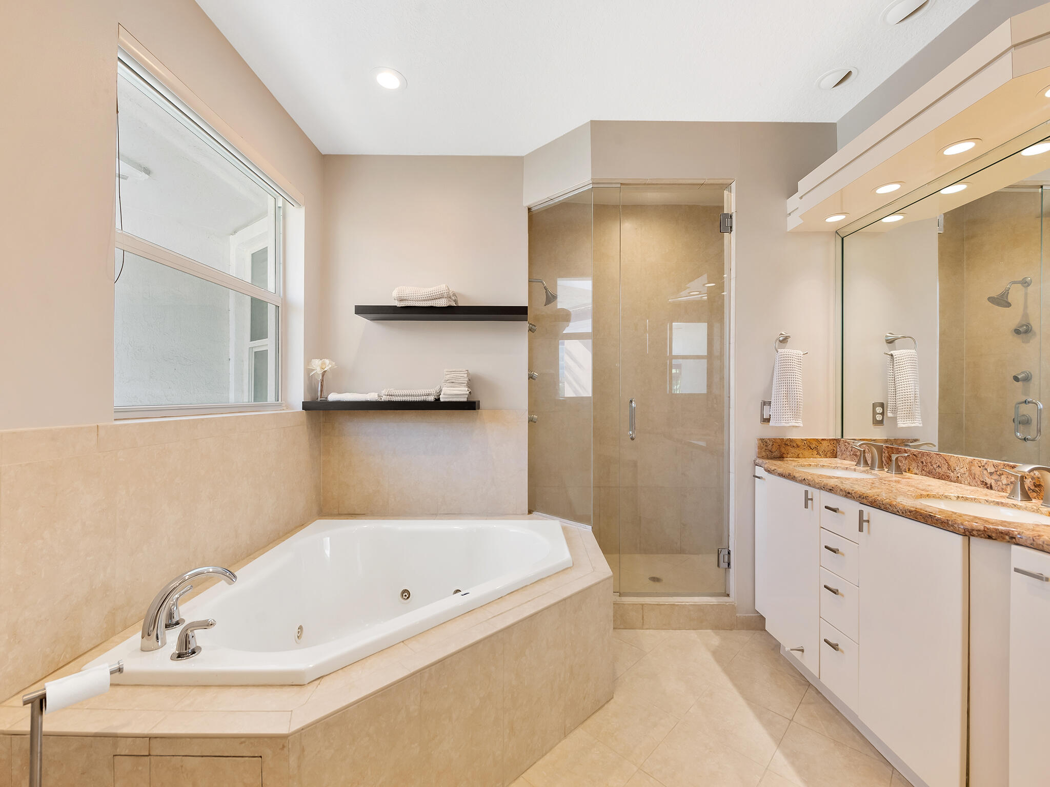 BEVERLY HEIGHTS - Residential
