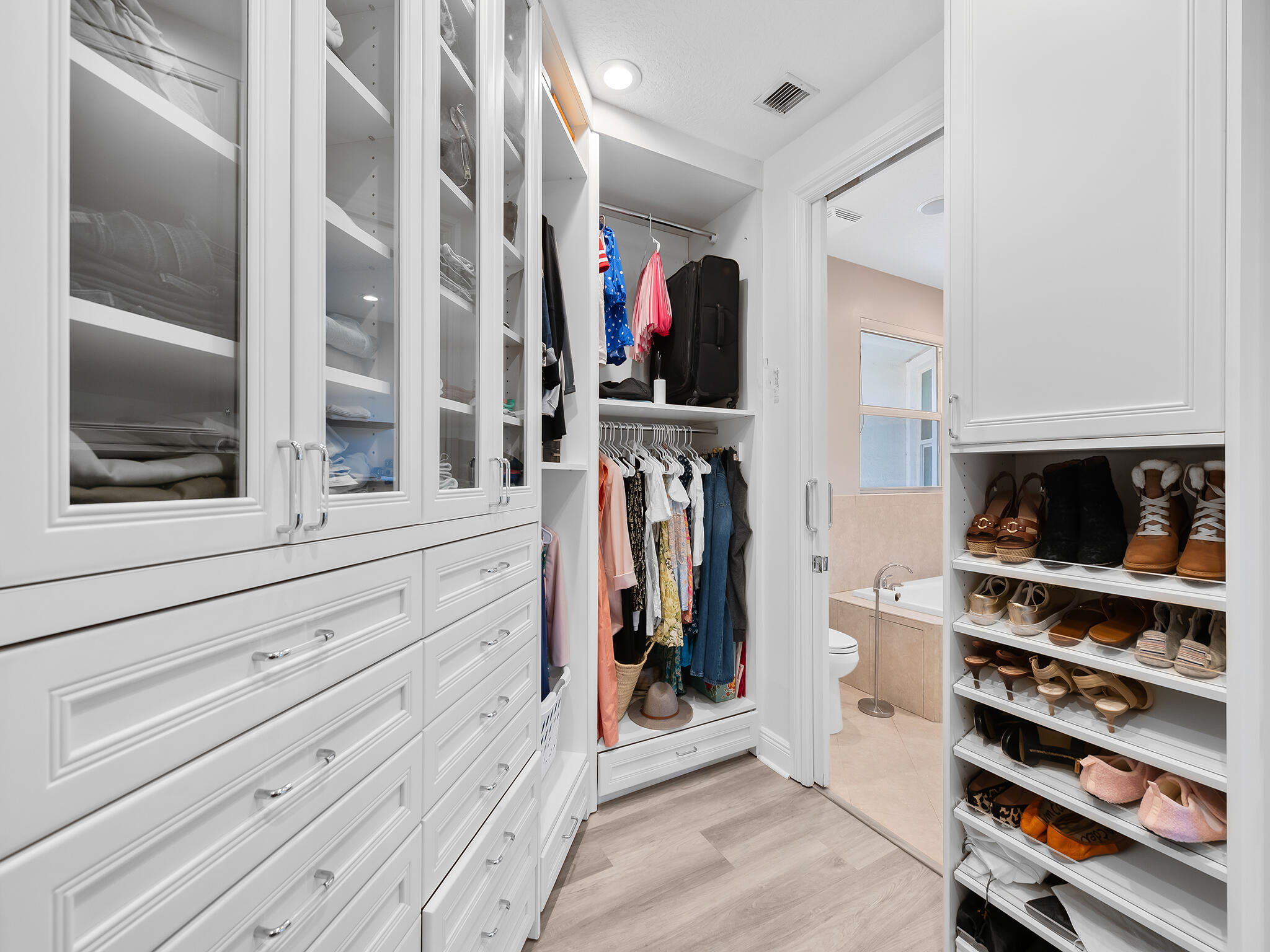 BEVERLY HEIGHTS - Residential