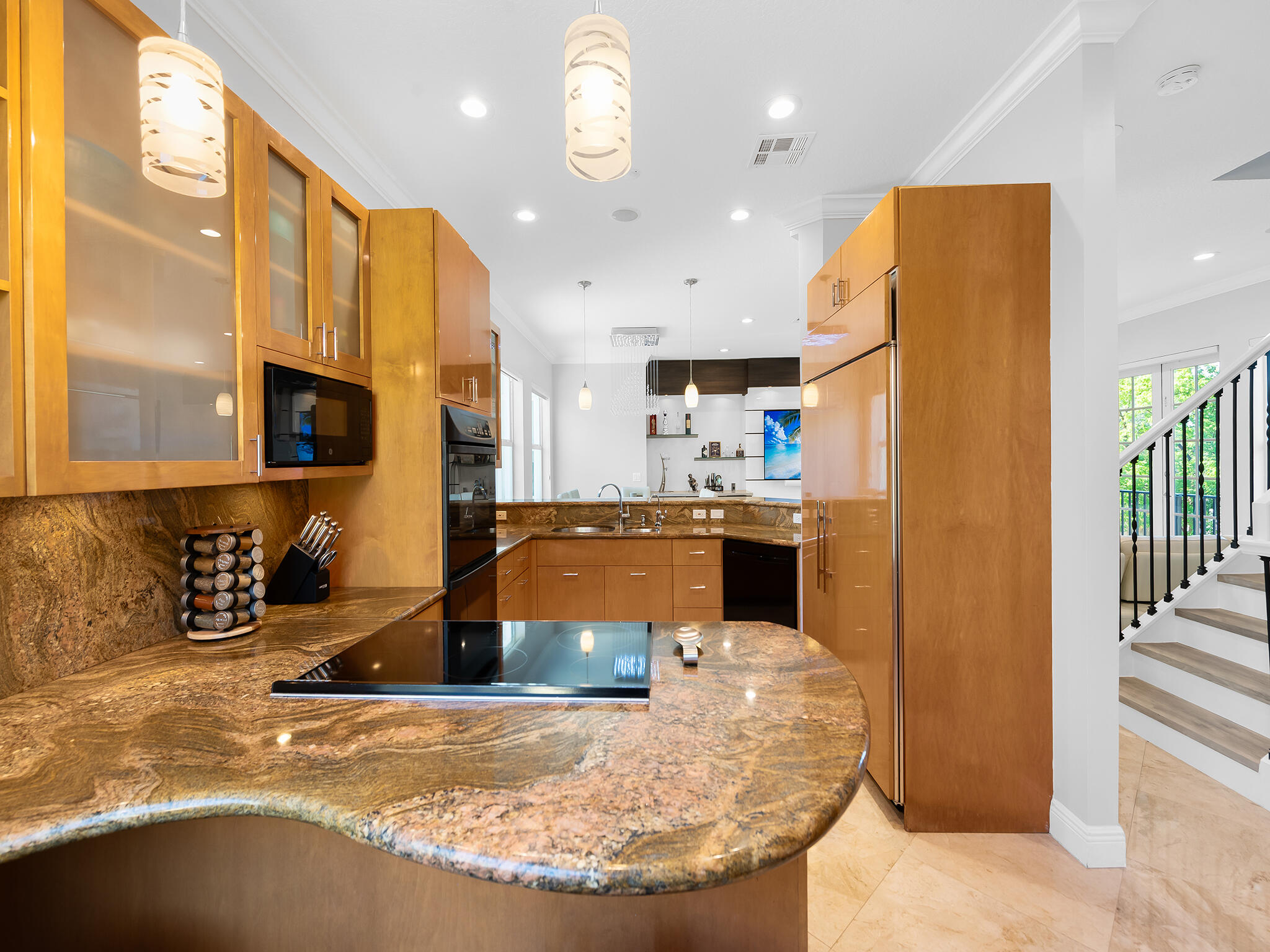 BEVERLY HEIGHTS - Residential