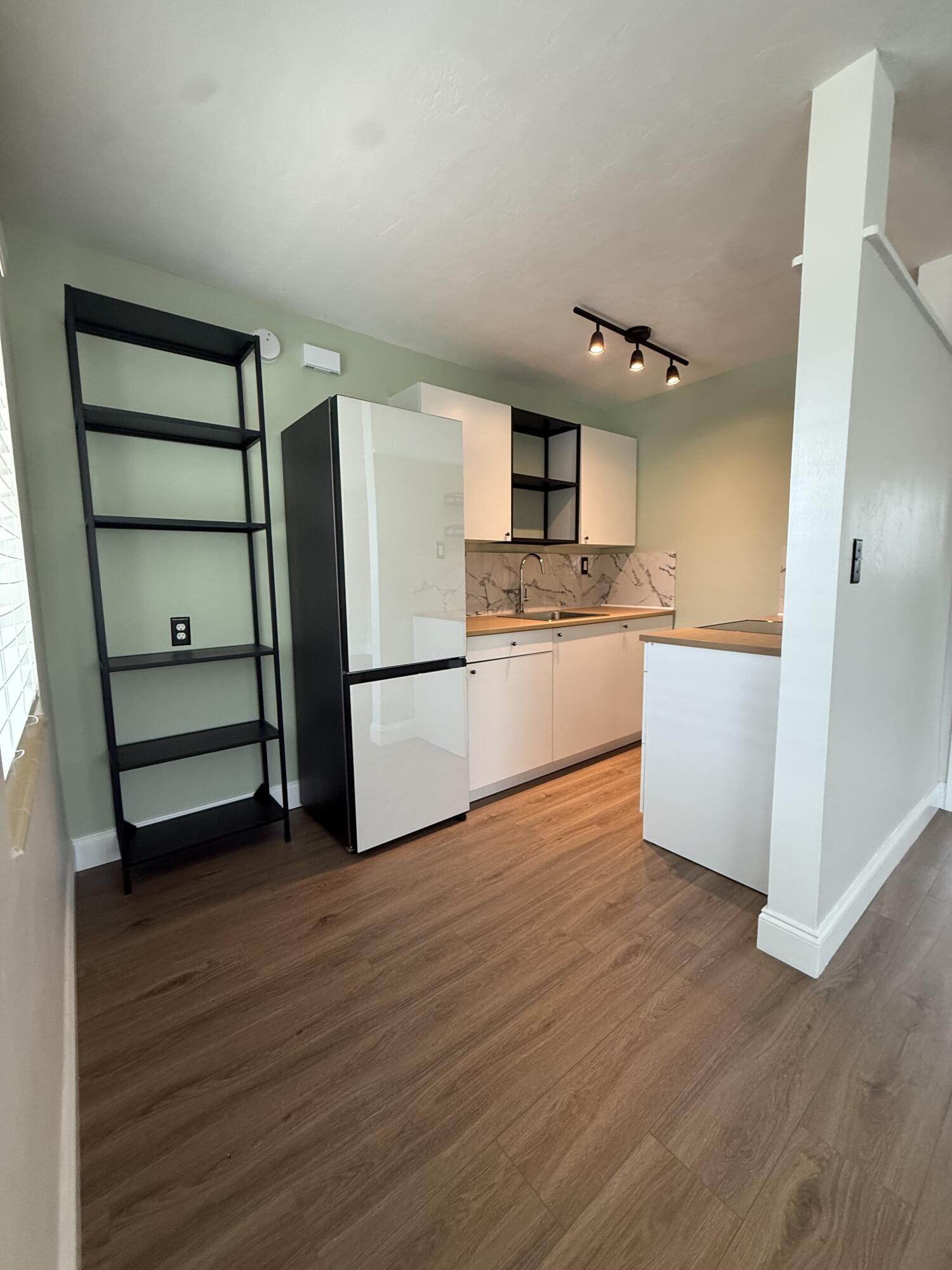 PINE CREST AMENDED PLAT - Residential Lease
