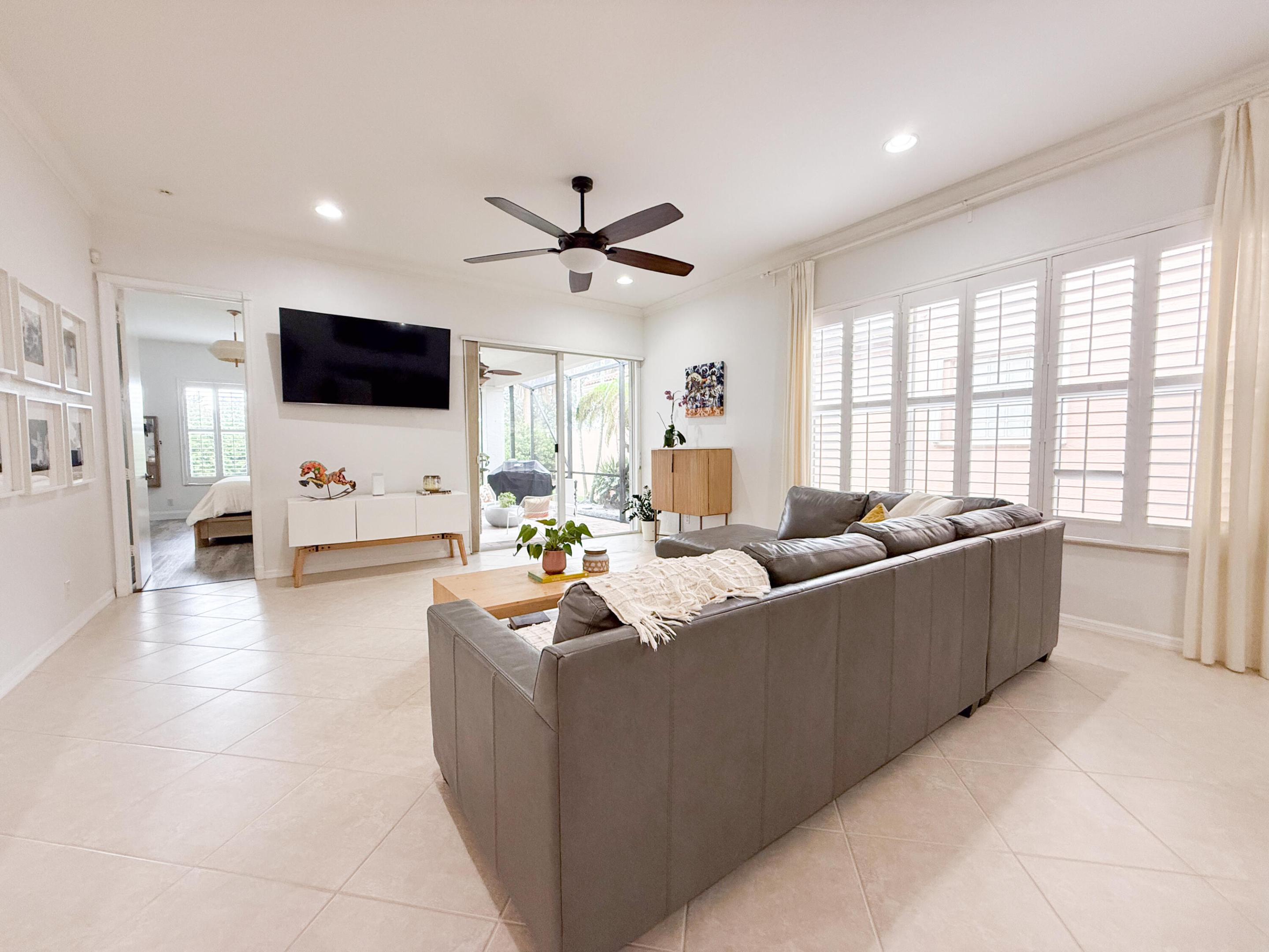 MIRABELLA AT MIRASOL PL C - Residential