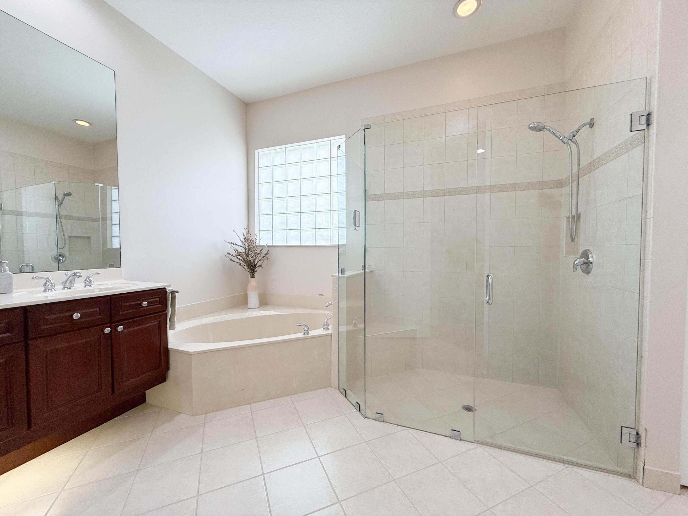 MIRABELLA AT MIRASOL PL C - Residential