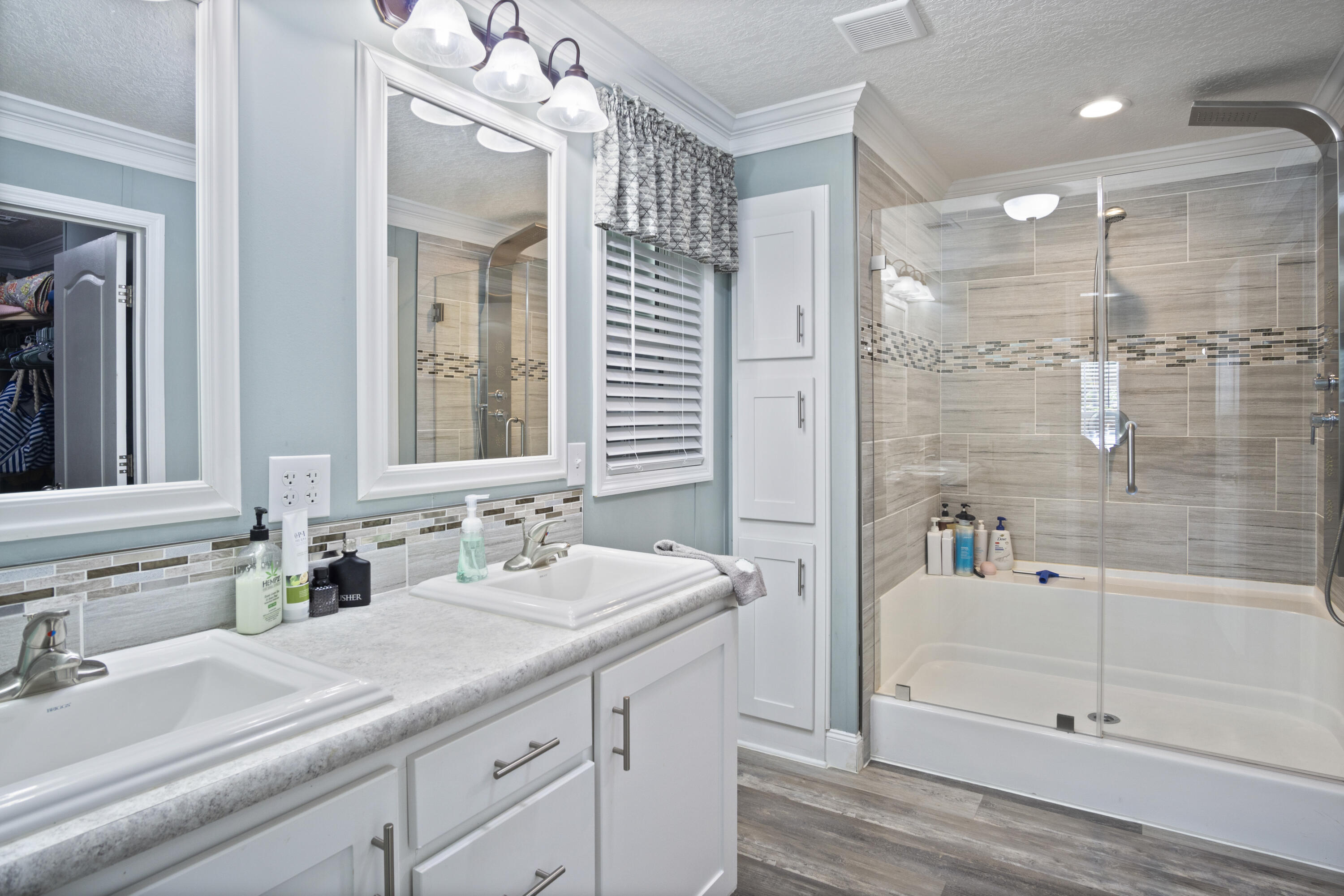 RIDGEWAY - Residential