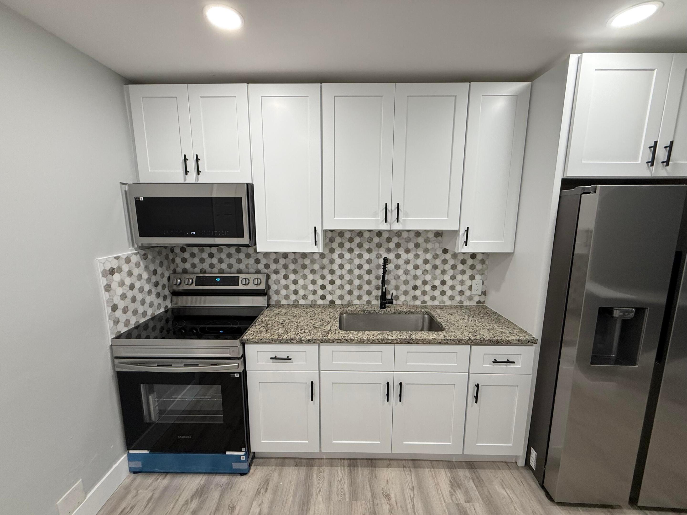 NICHOLS 1ST ADD TO DELRAY - Residential Income
