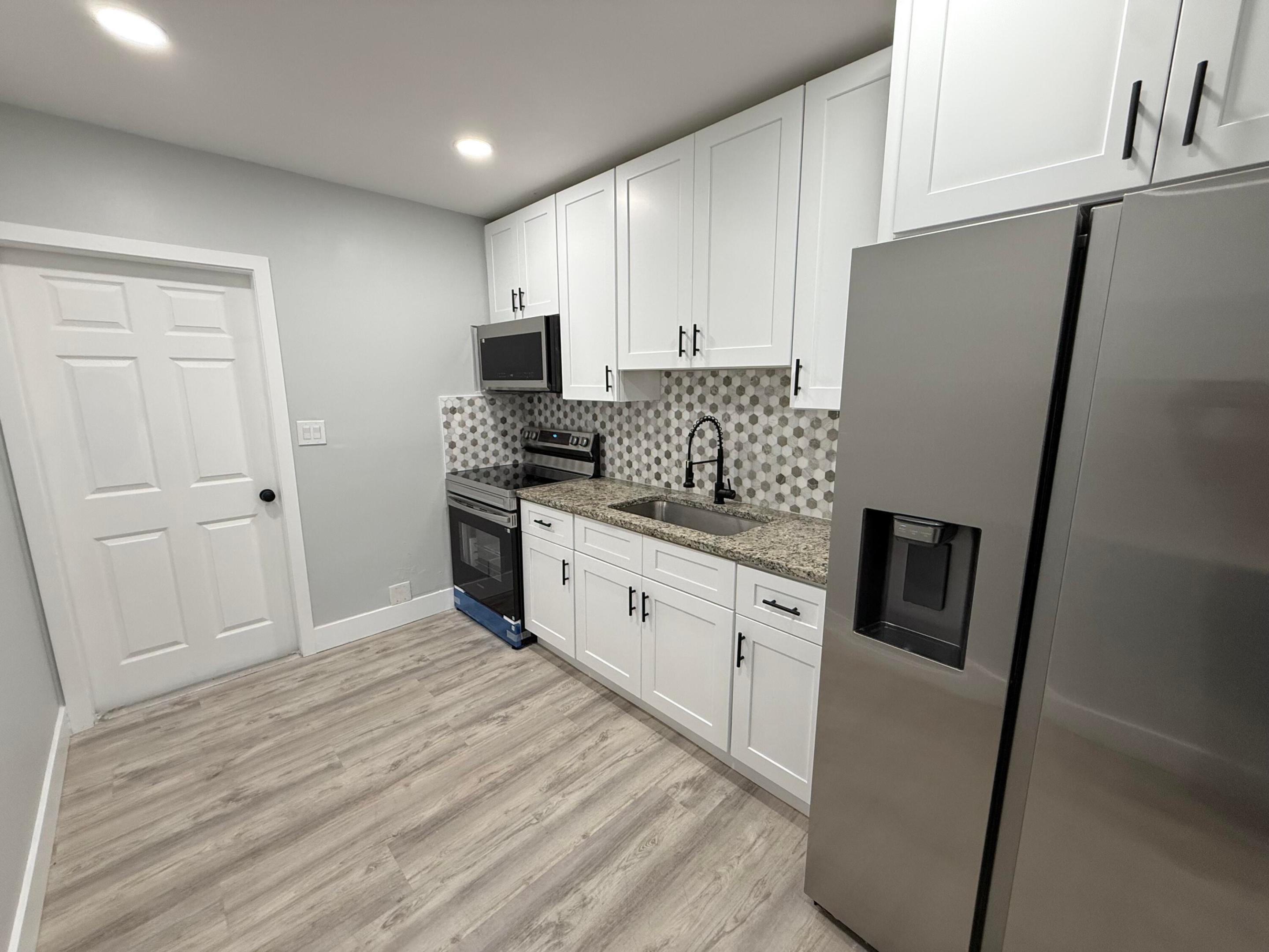 NICHOLS 1ST ADD TO DELRAY - Residential Income