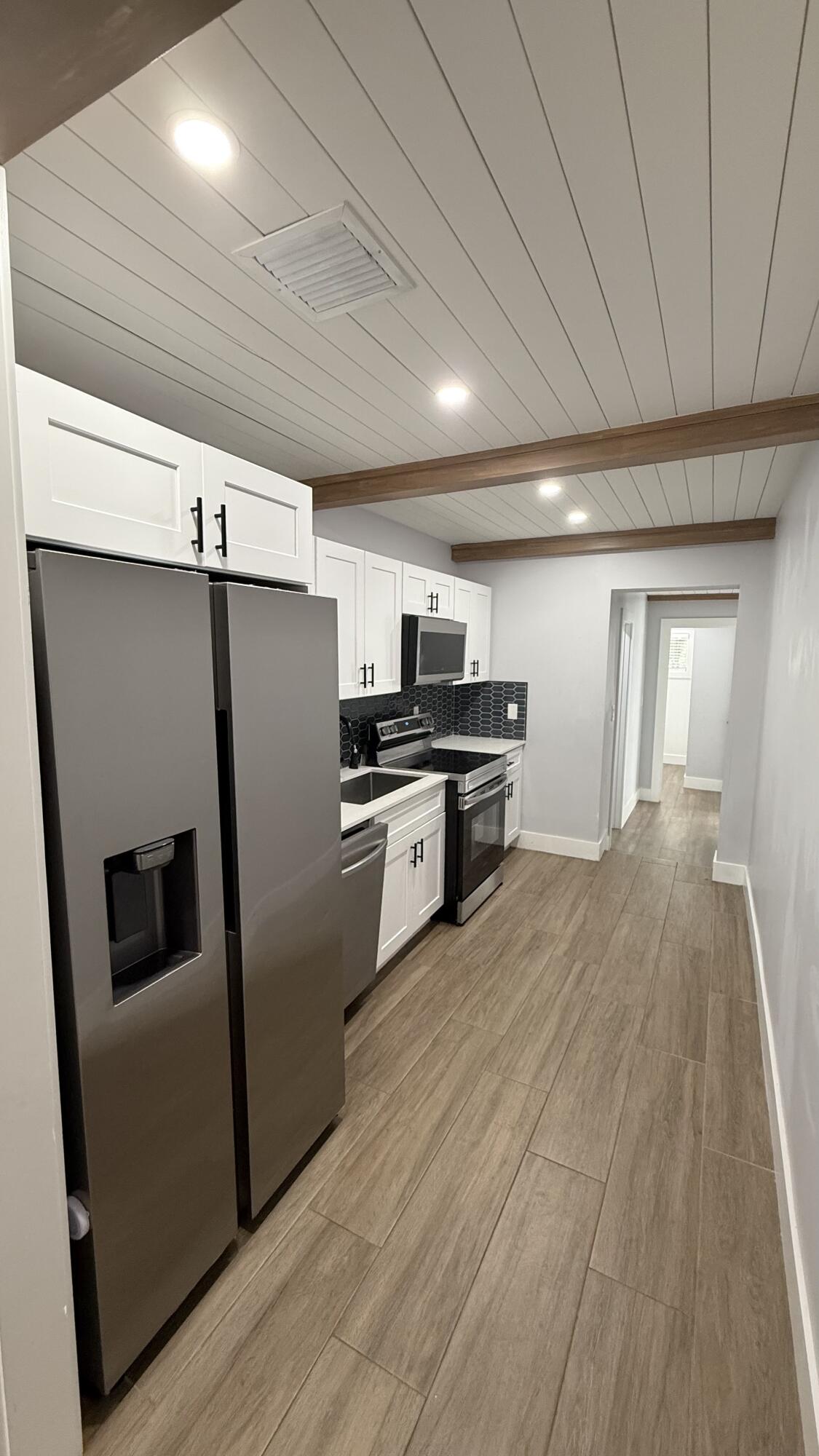 NICHOLS 1ST ADD TO DELRAY - Residential Income