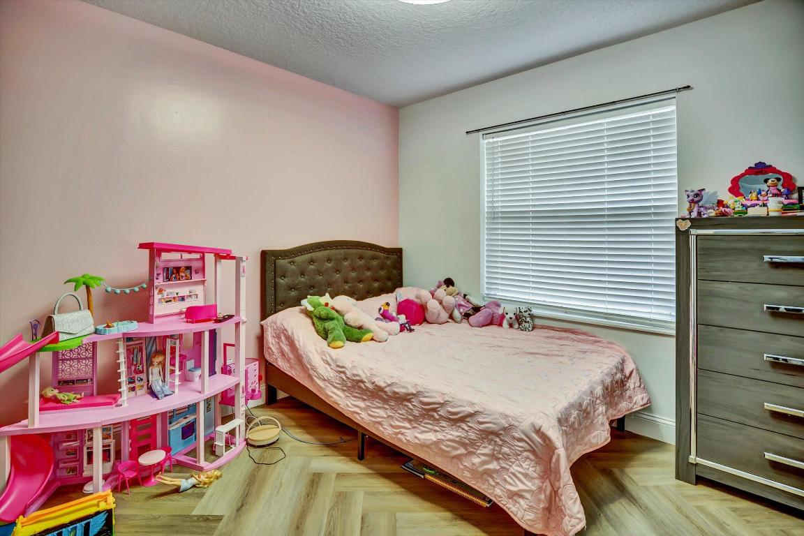 CRESTWOOD UNIT 3 PL 3 - Residential