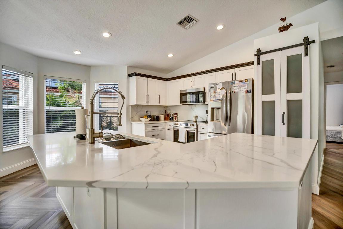 CRESTWOOD UNIT 3 PL 3 - Residential