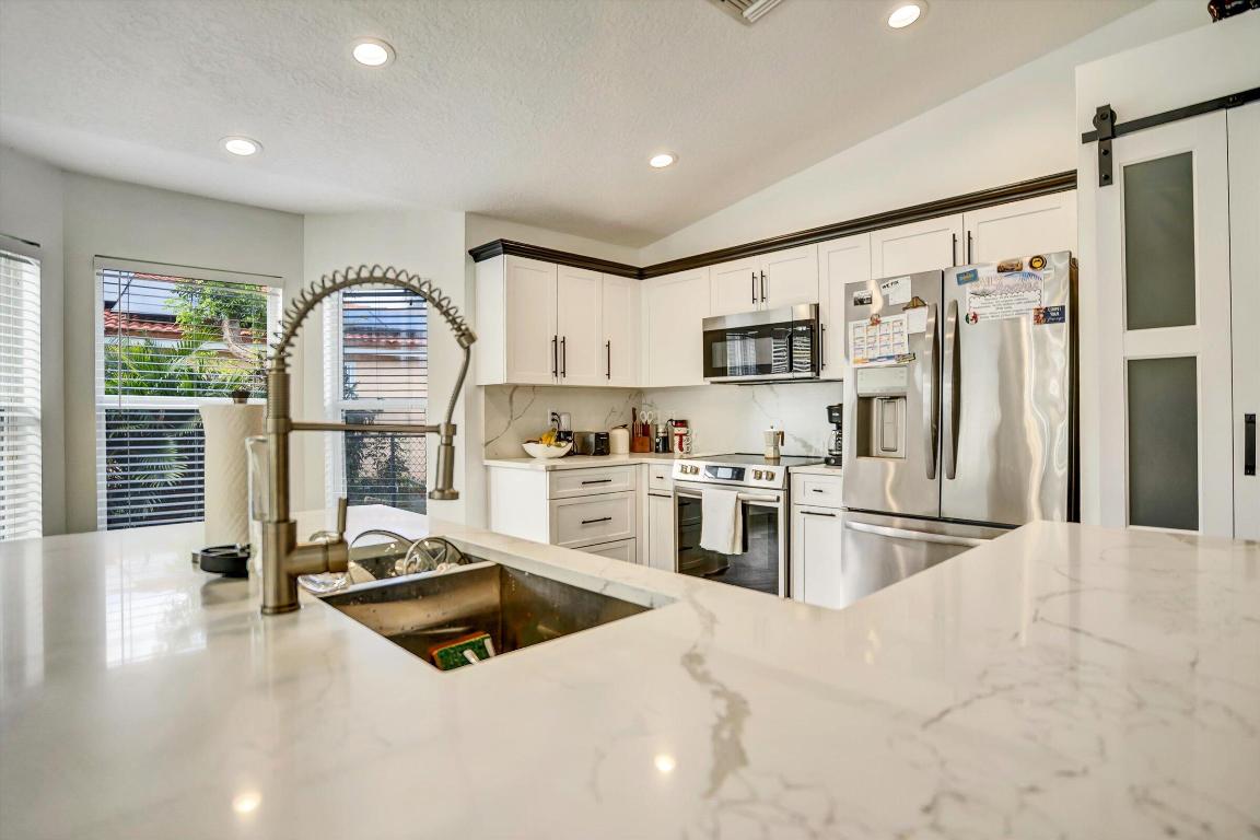 CRESTWOOD UNIT 3 PL 3 - Residential