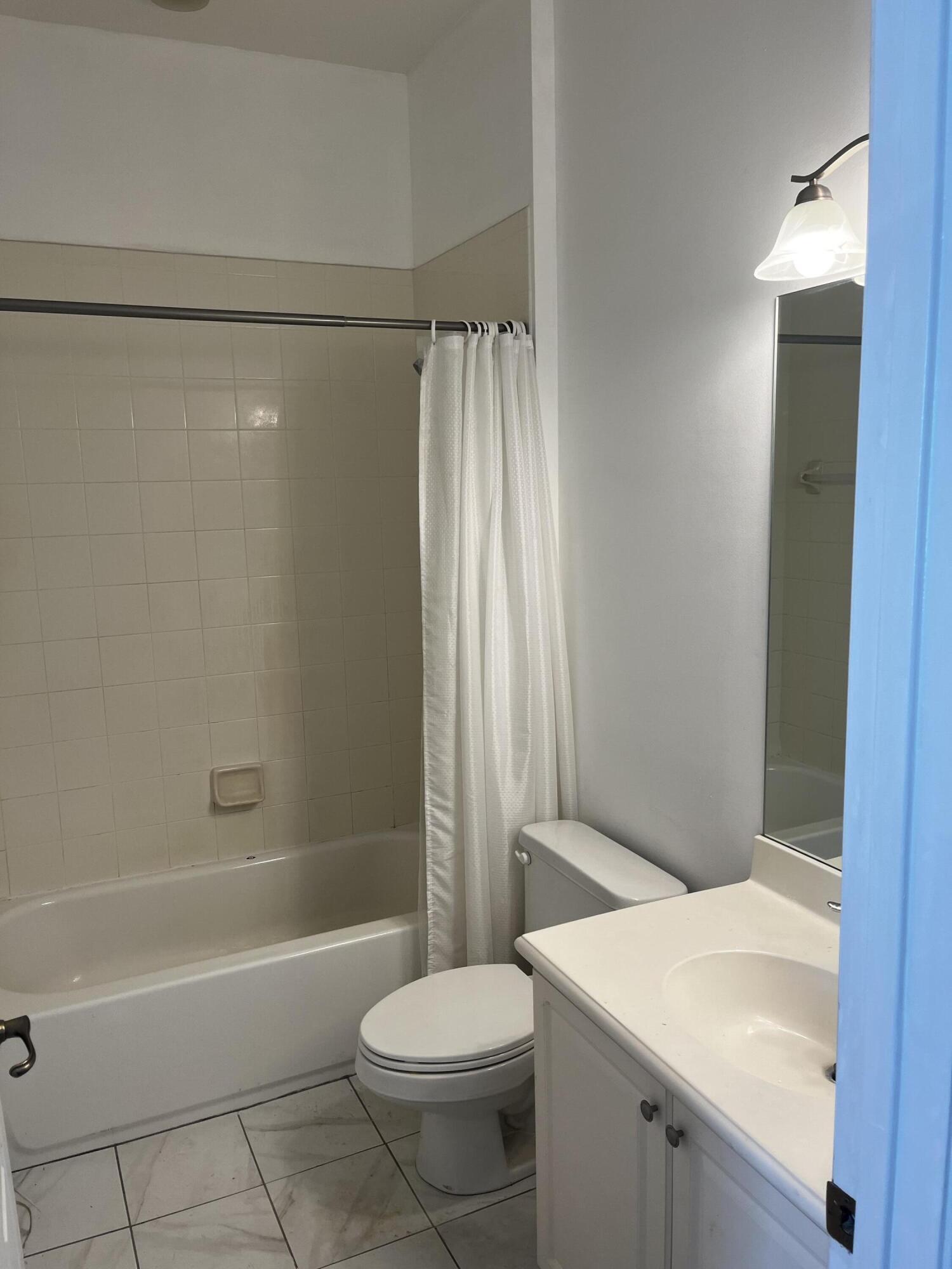 ABACOA TOWN CENTER 3 - Residential Lease