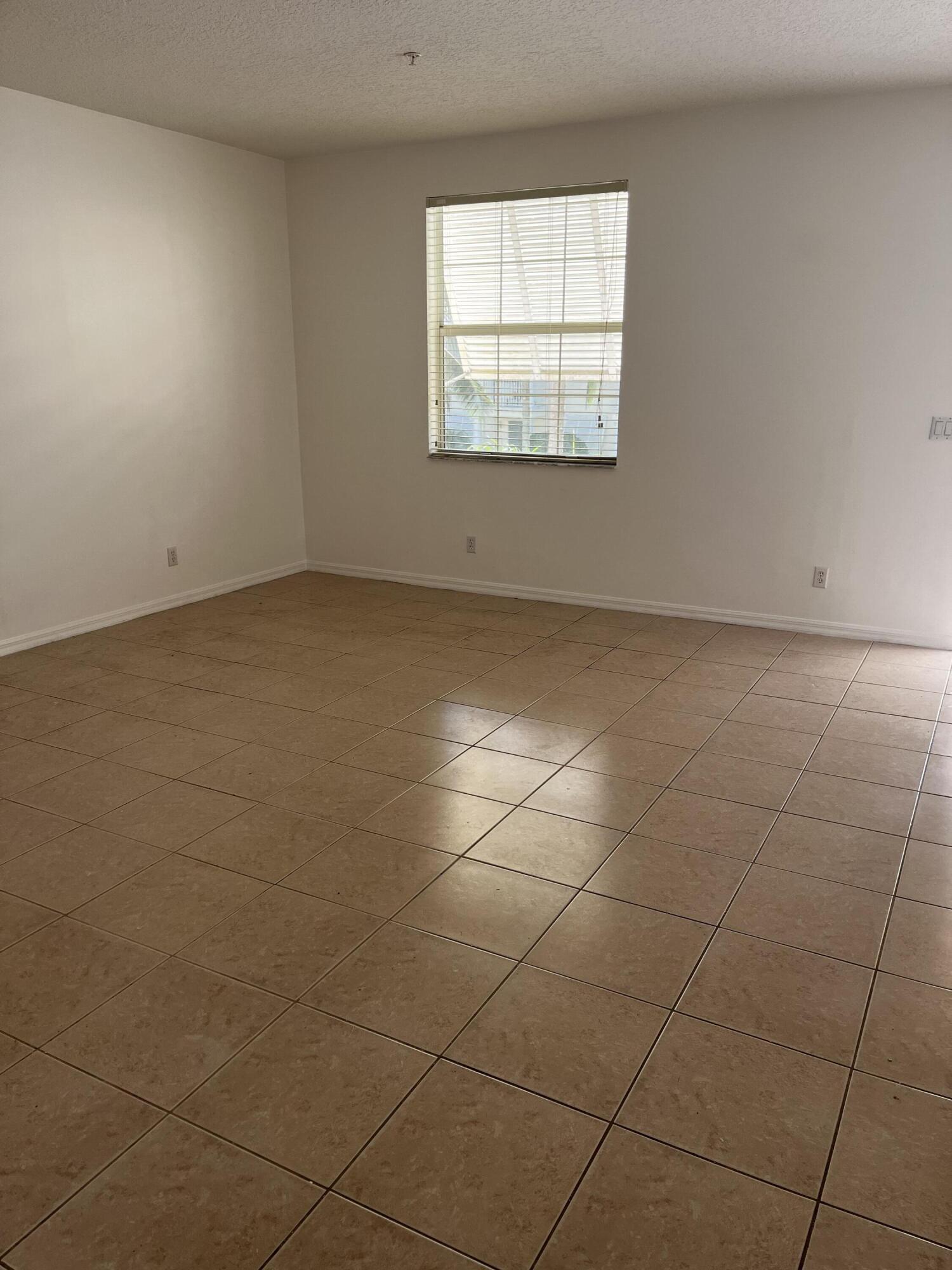 ABACOA TOWN CENTER 3 - Residential Lease