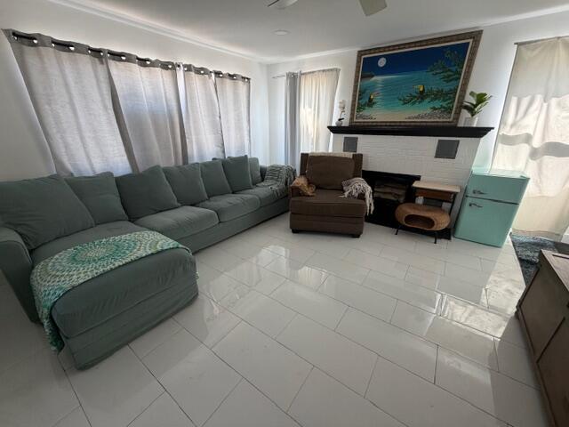 LAKE WORTH TOWN OF ADD 1 - Residential Income