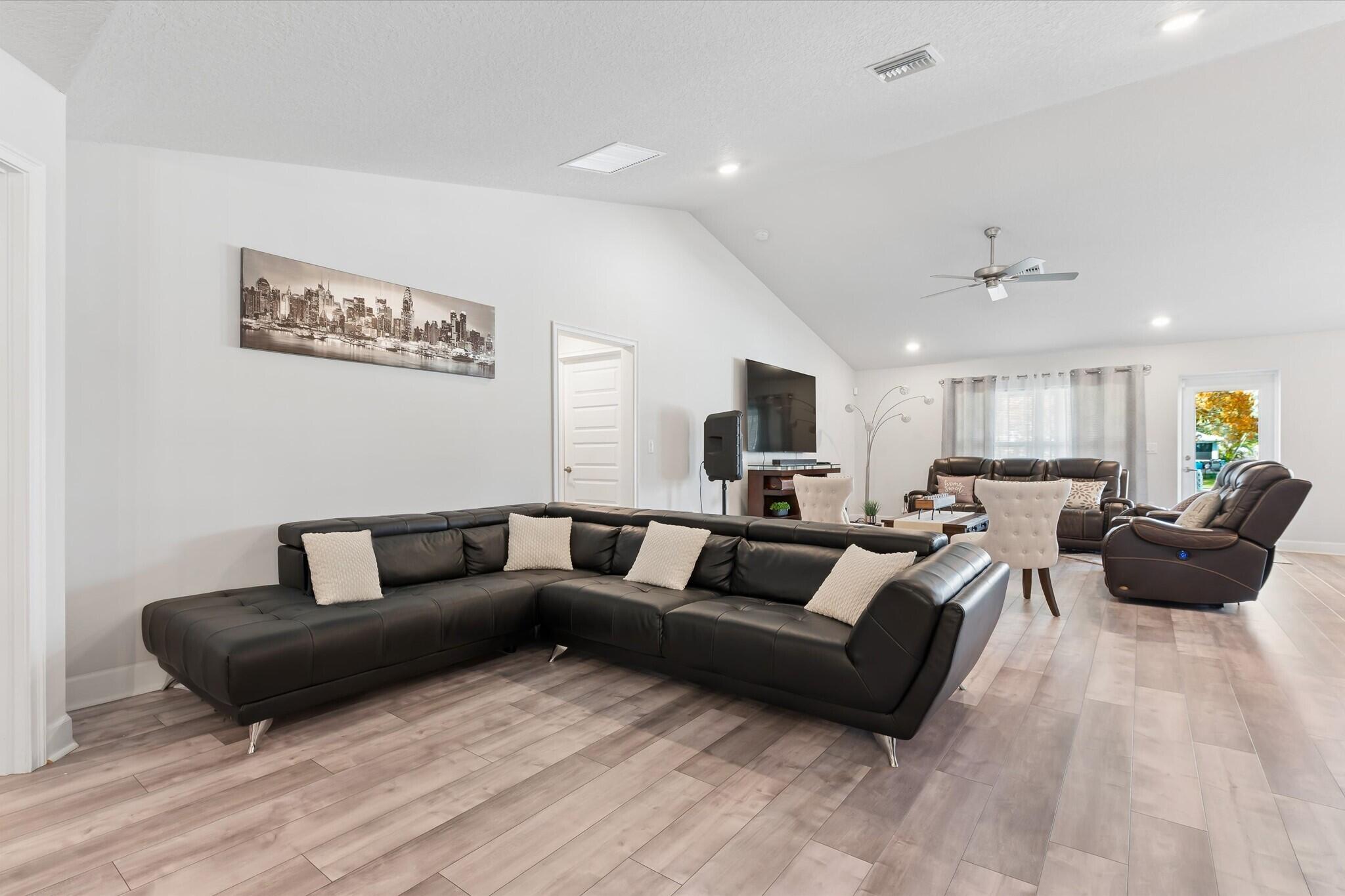 PORT ST LUCIE-SECTION 11 - Residential