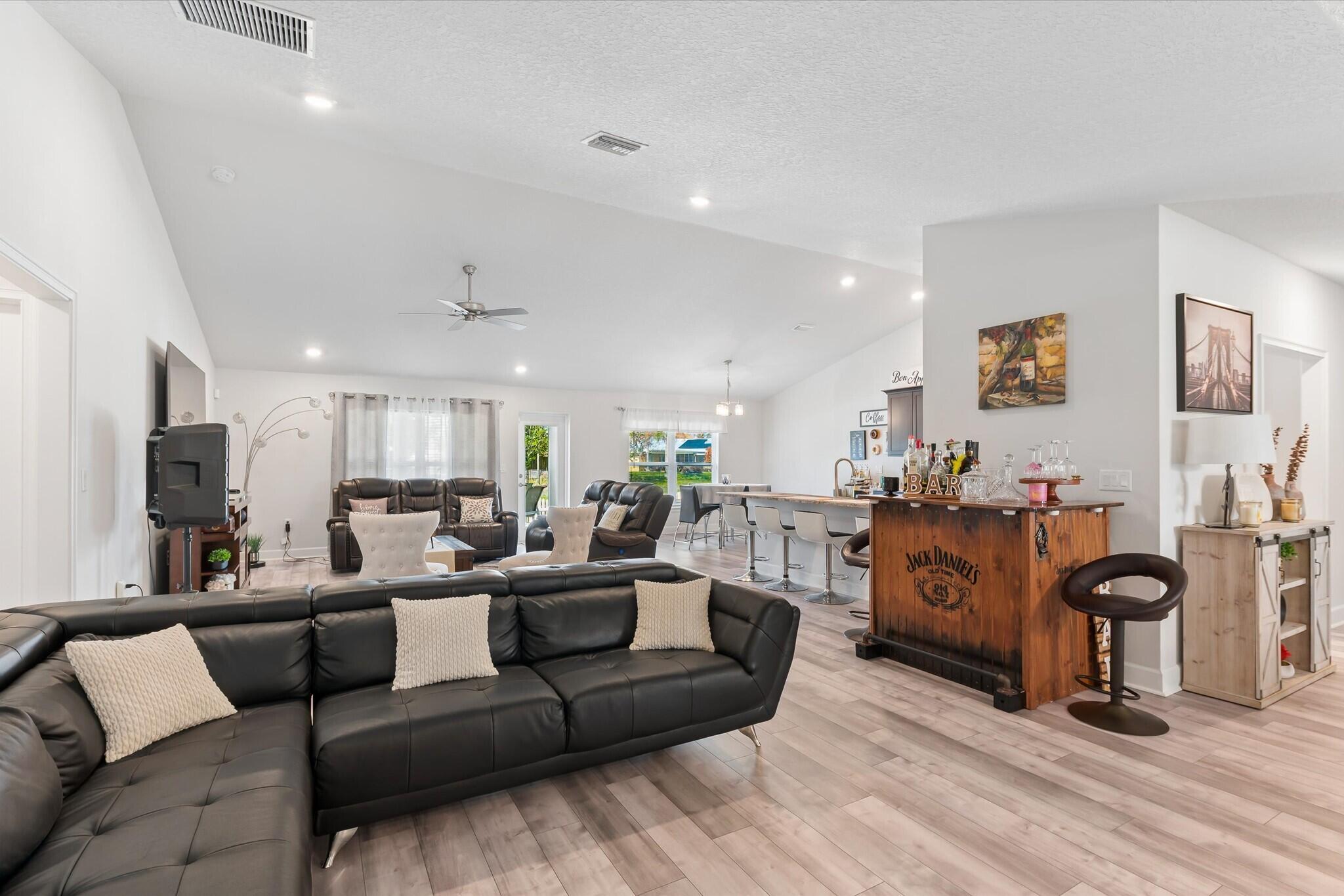 PORT ST LUCIE-SECTION 11 - Residential