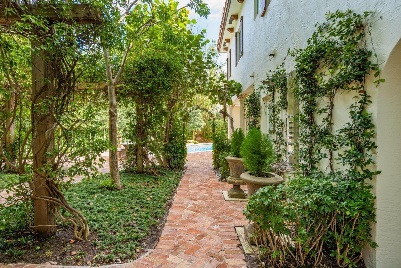 OLD FLORESTA - Residential
