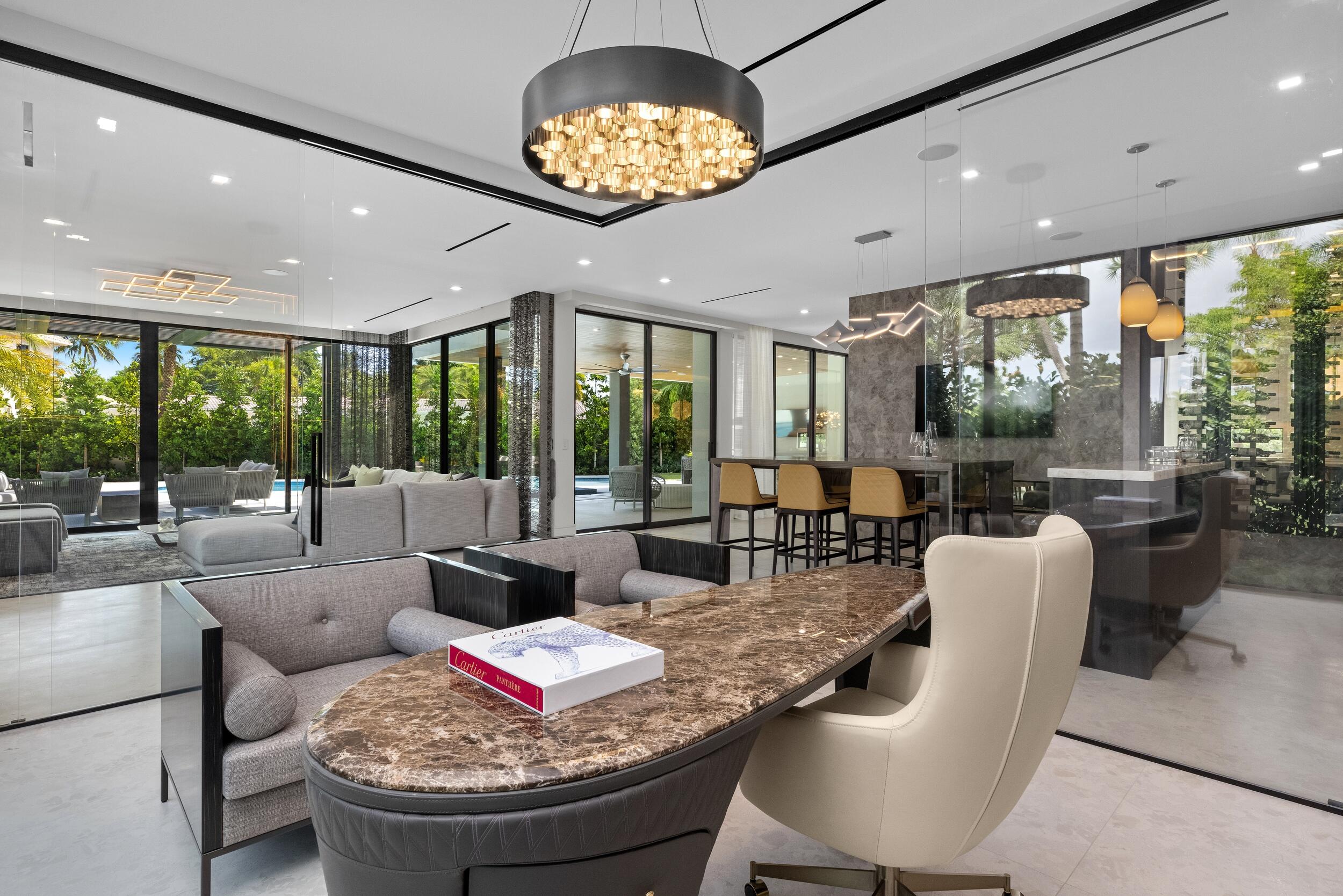 ROYAL PALM YACHT & COUNTRY CLUB - Residential