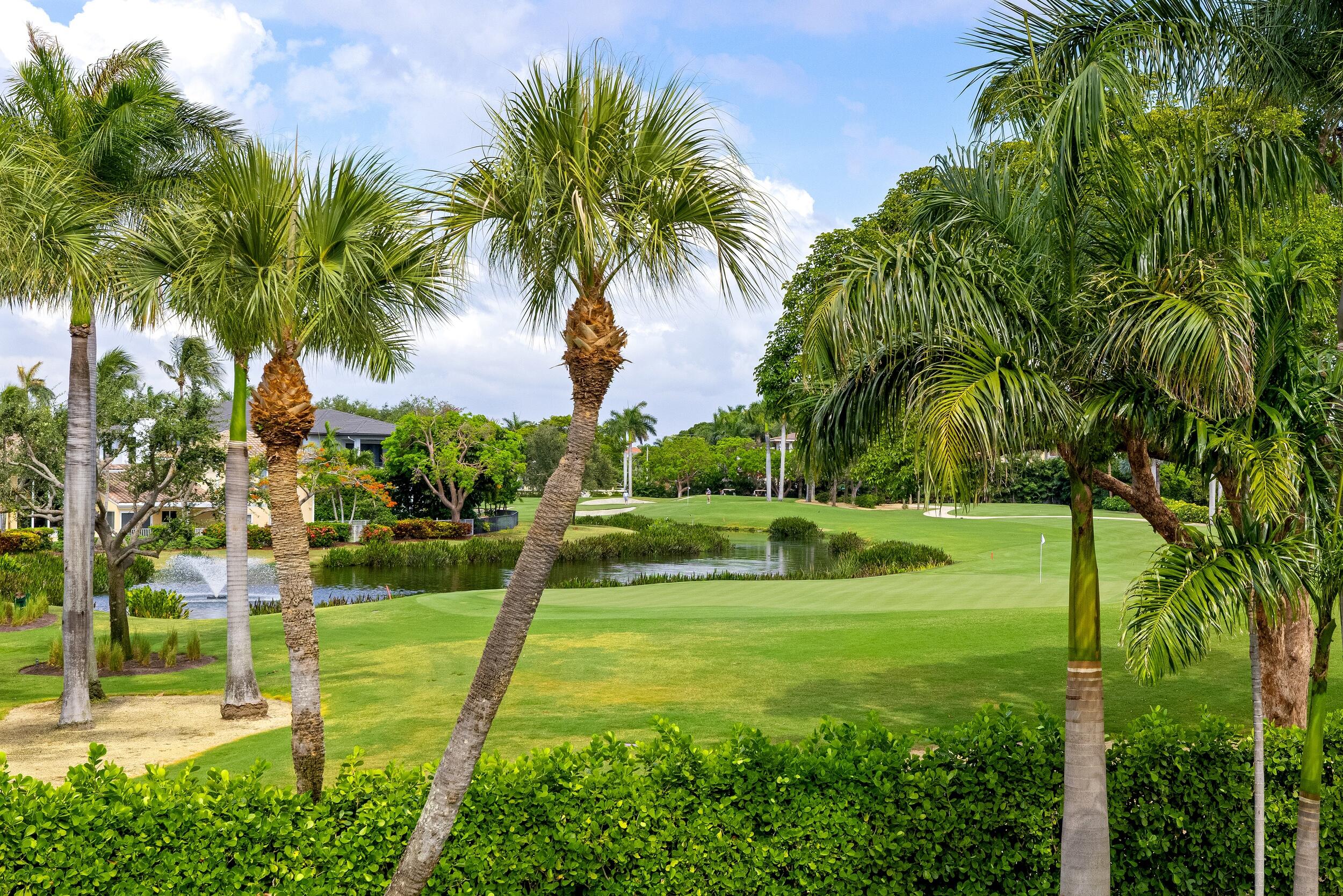 ROYAL PALM YACHT & COUNTRY CLUB - Residential