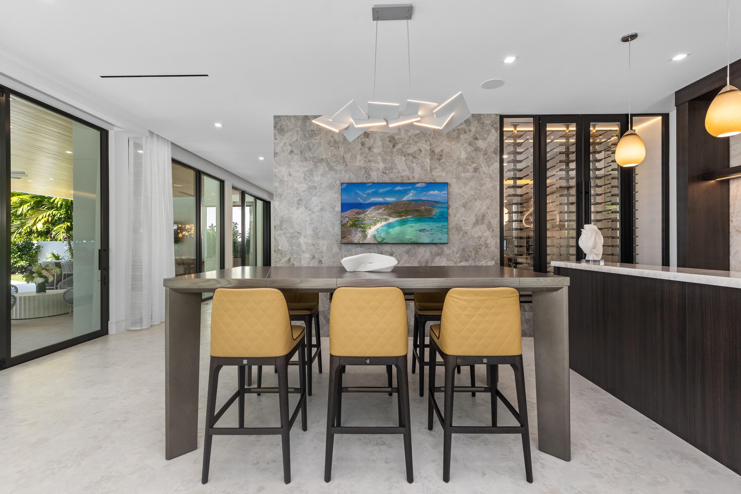 ROYAL PALM YACHT & COUNTRY CLUB - Residential