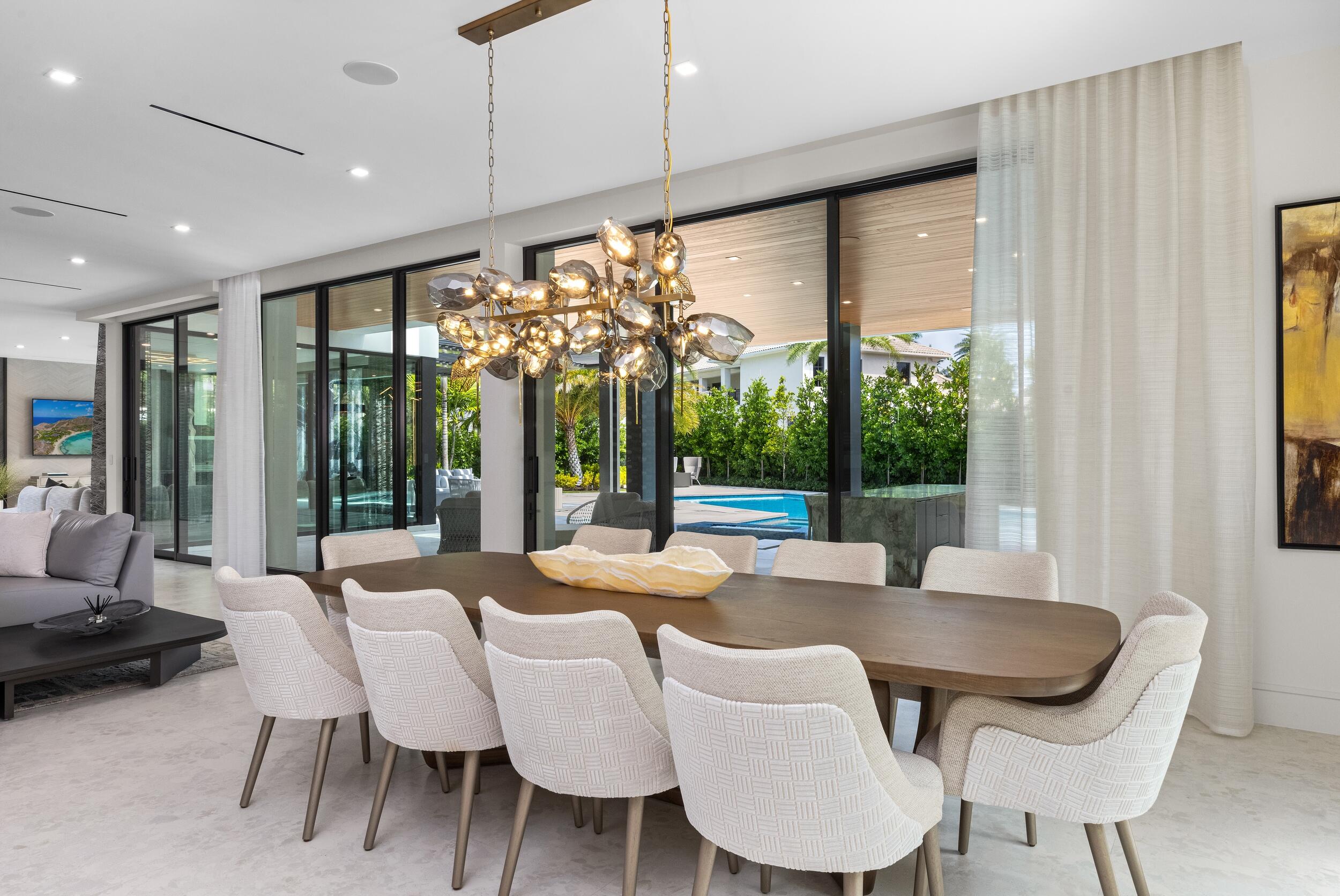 ROYAL PALM YACHT & COUNTRY CLUB - Residential