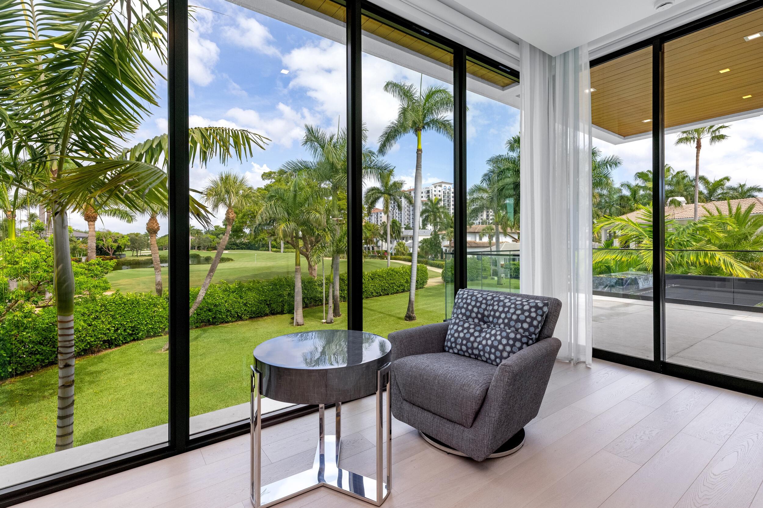 ROYAL PALM YACHT & COUNTRY CLUB - Residential