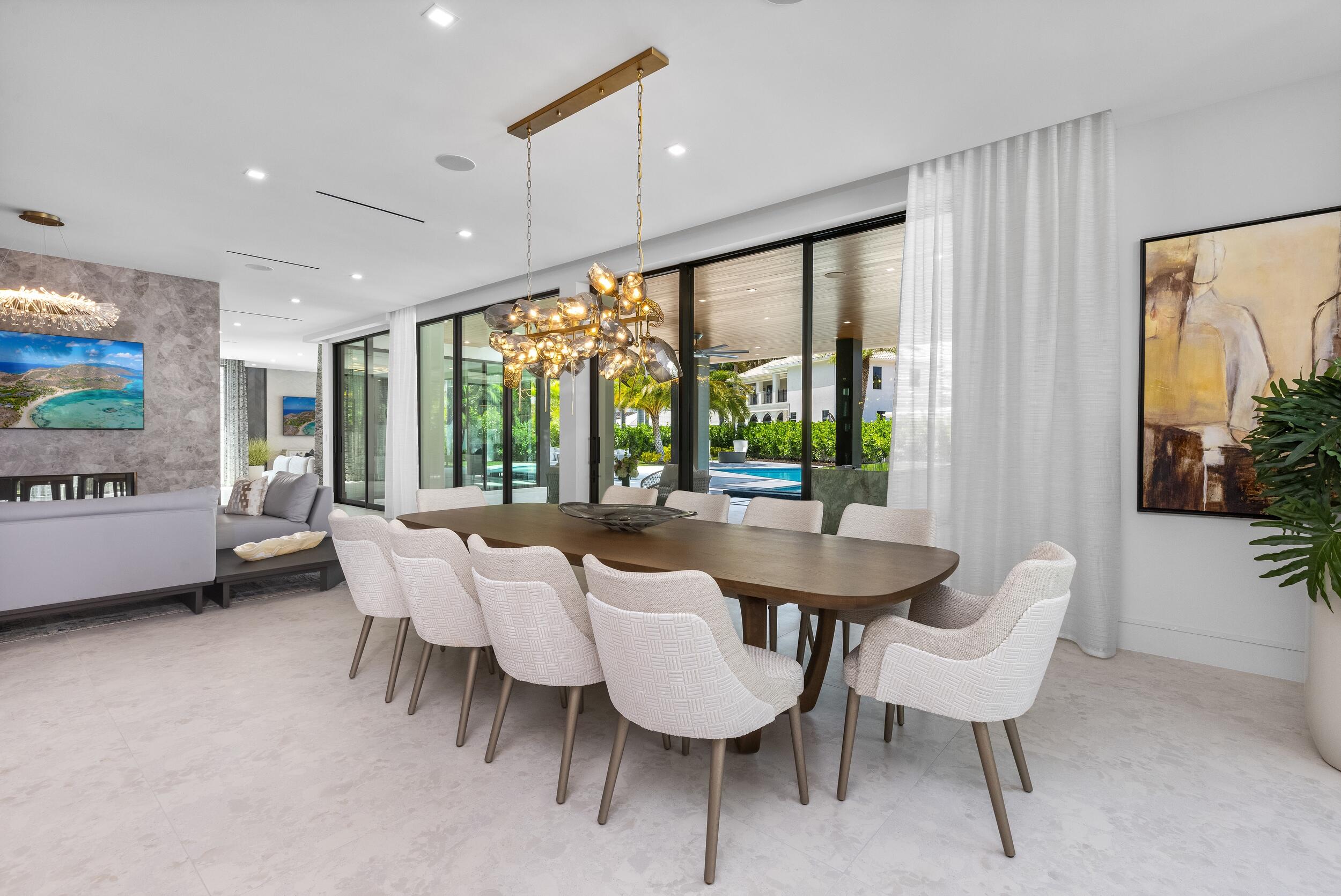 ROYAL PALM YACHT & COUNTRY CLUB - Residential