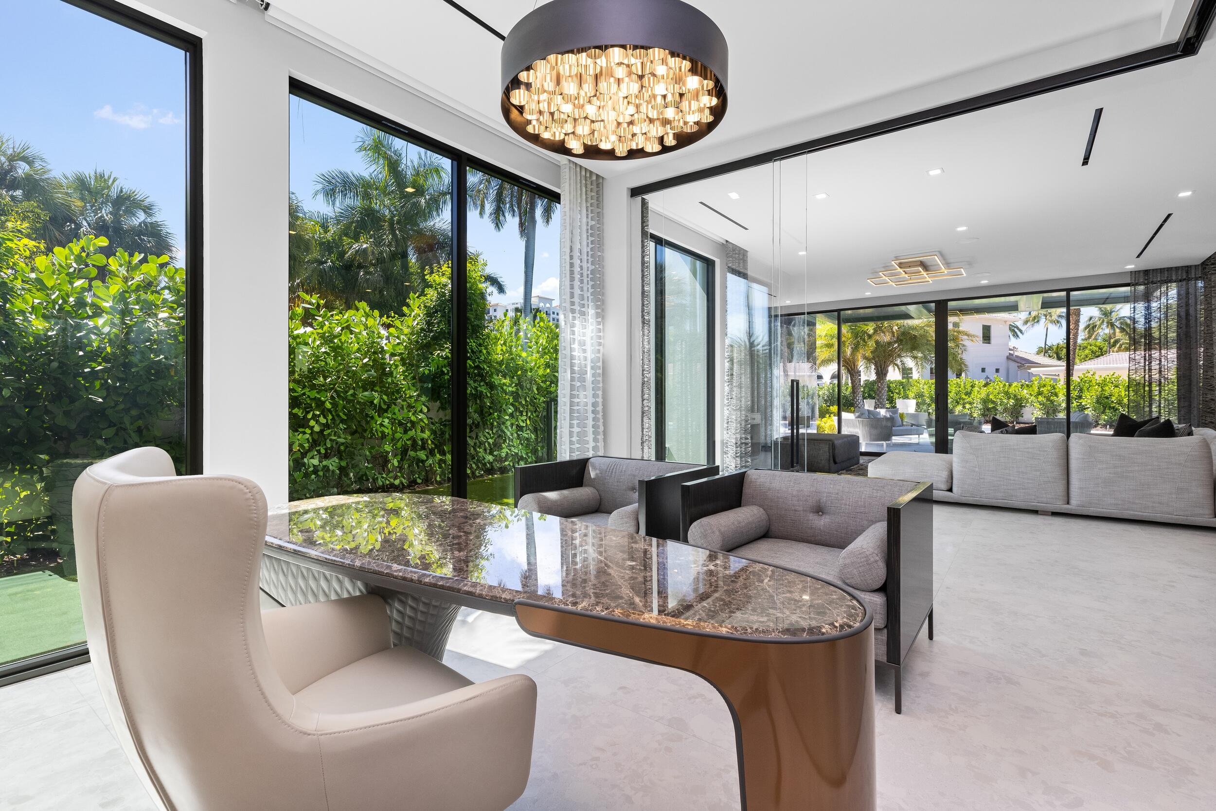 ROYAL PALM YACHT & COUNTRY CLUB - Residential