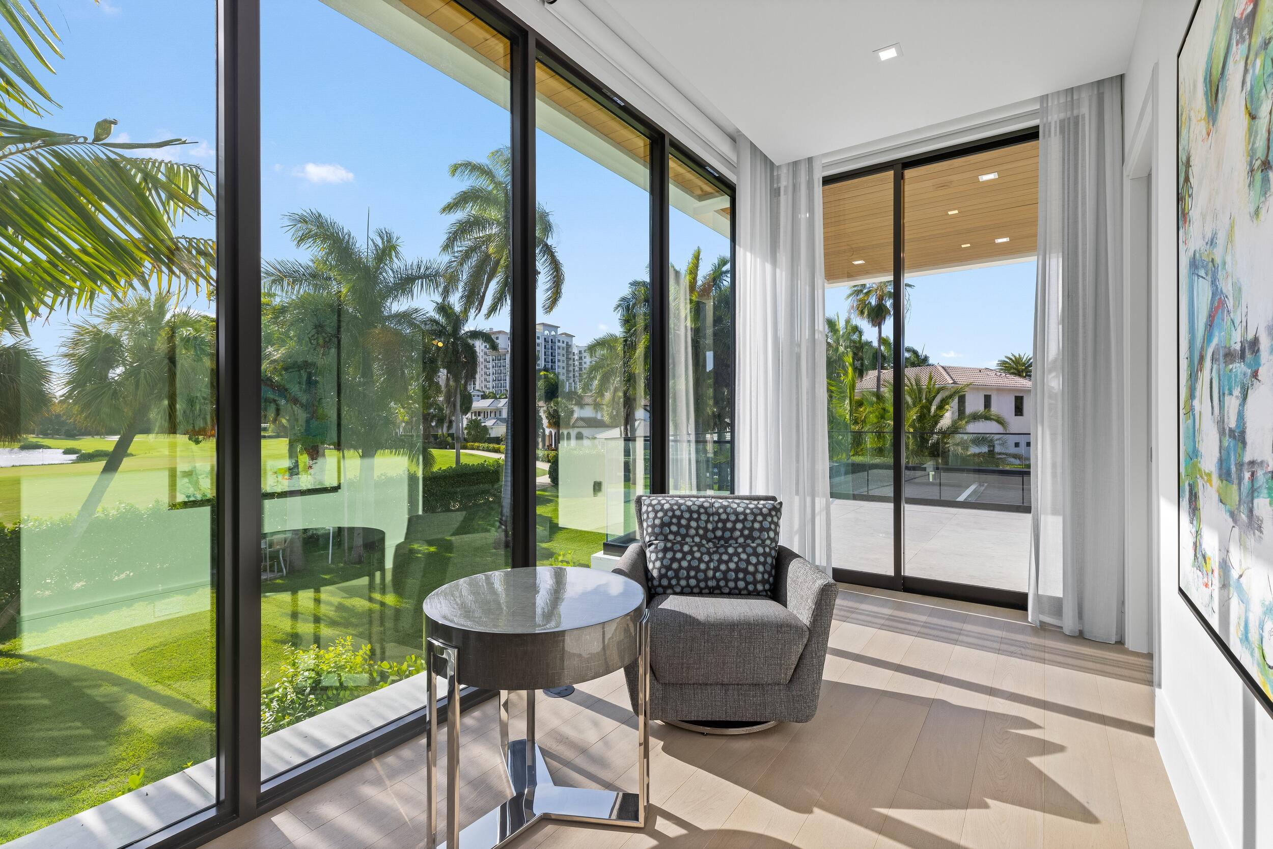 ROYAL PALM YACHT & COUNTRY CLUB - Residential