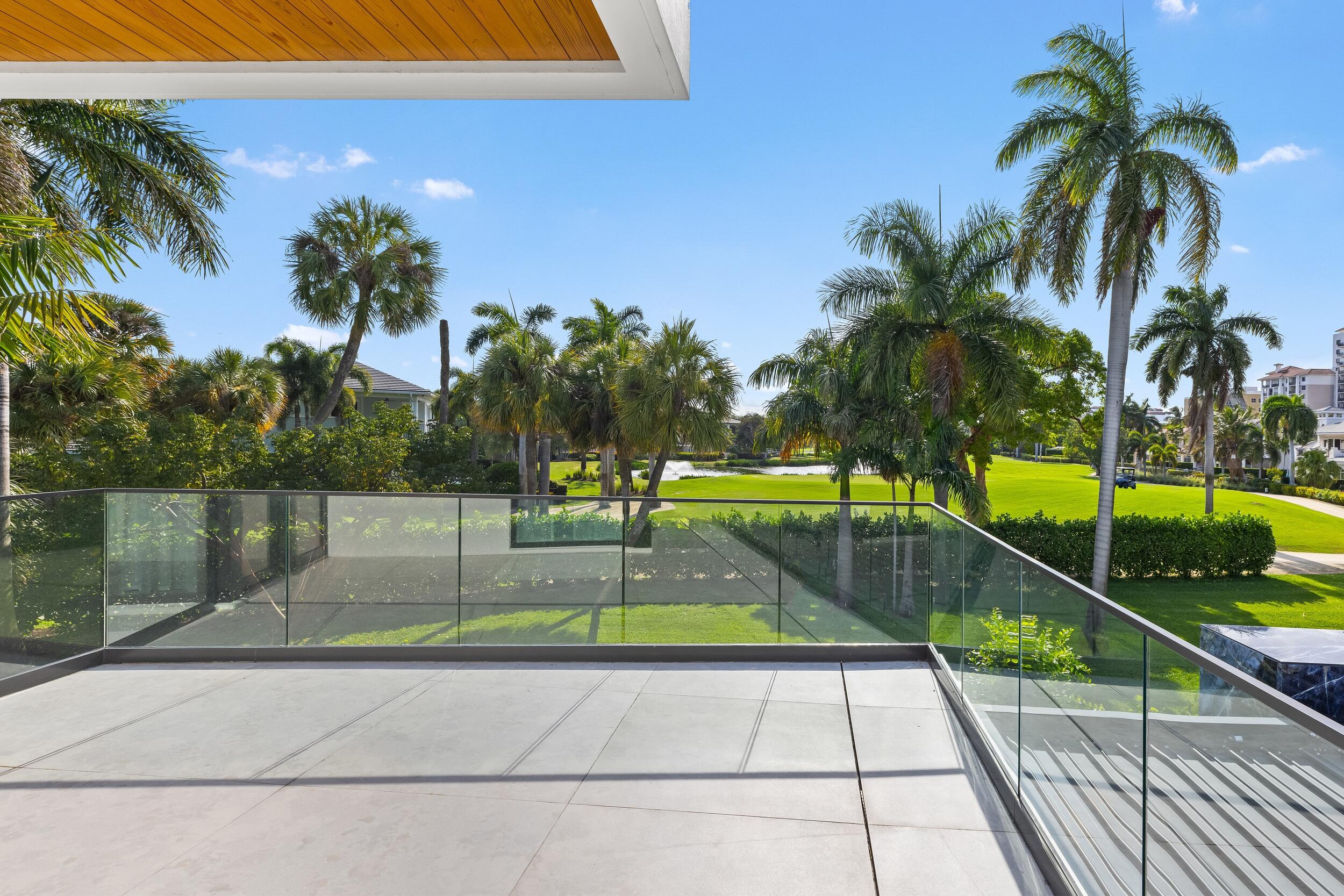 ROYAL PALM YACHT & COUNTRY CLUB - Residential