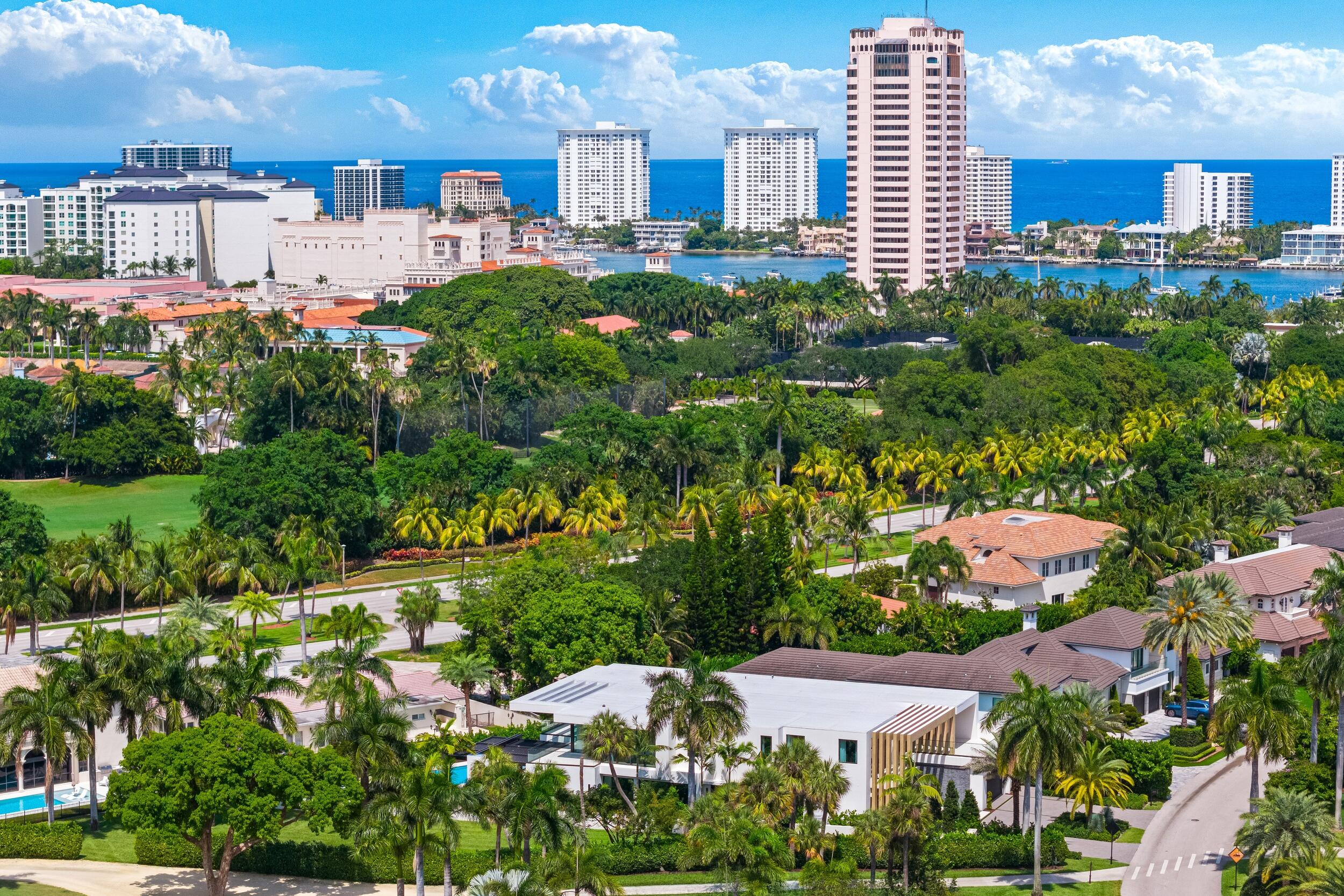 ROYAL PALM YACHT & COUNTRY CLUB - Residential