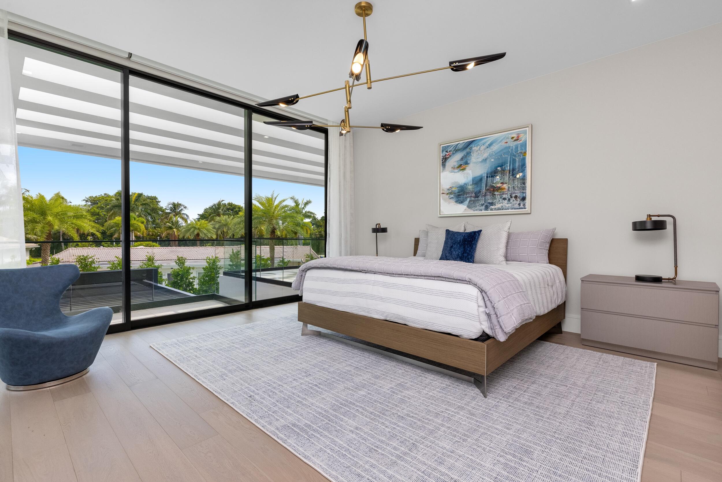 ROYAL PALM YACHT & COUNTRY CLUB - Residential