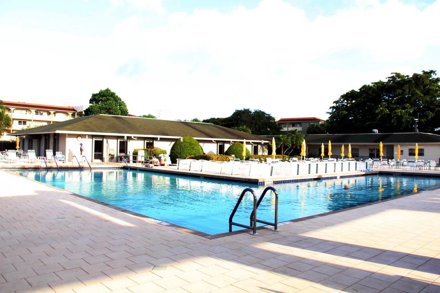 LUCAYA VILLAGE 2-E CONDO - Residential Lease