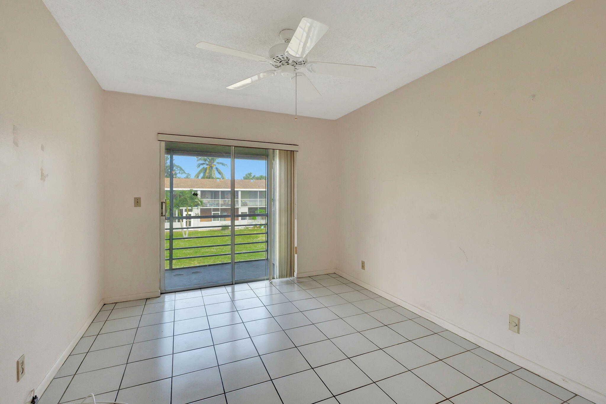 SHEFFIELD CONDOS A TO Q - Residential Lease