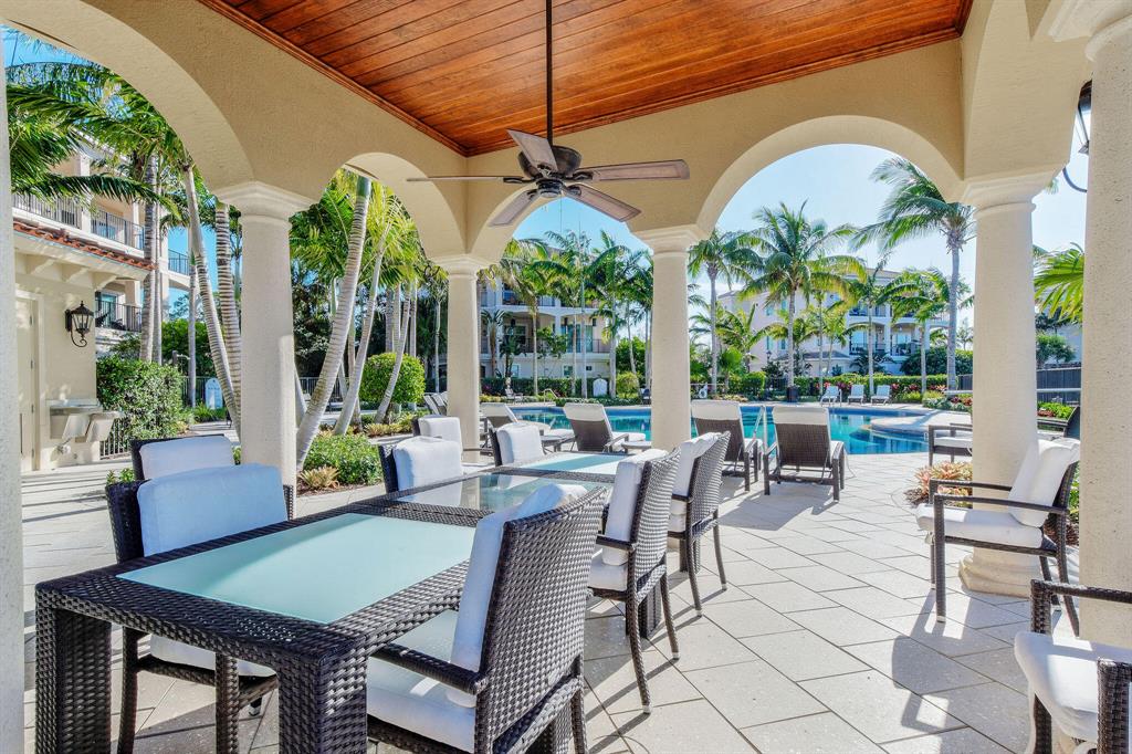 CARRIAGE HOMES AT FRENCHMANS HARBOR CONDO - Residential