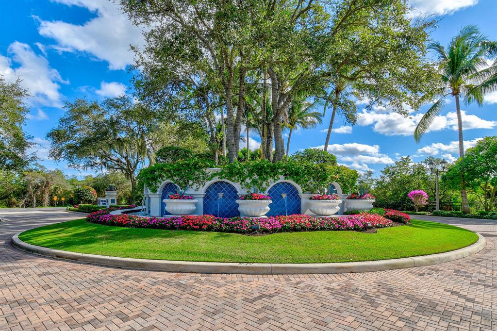 CARRIAGE HOMES AT FRENCHMANS HARBOR CONDO - Residential