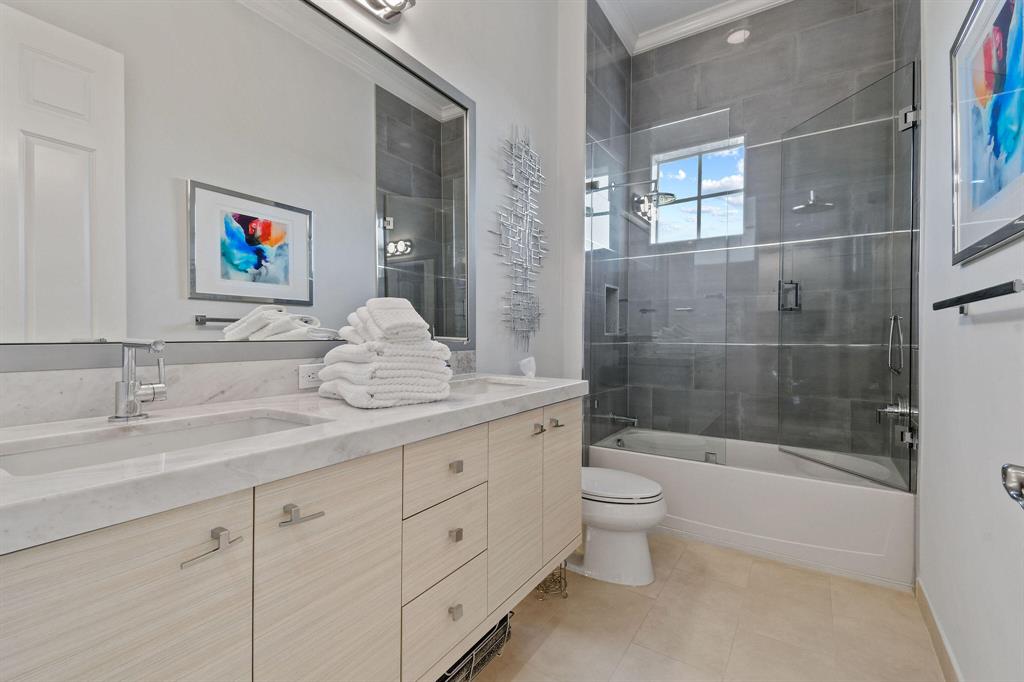 CARRIAGE HOMES AT FRENCHMANS HARBOR CONDO - Residential