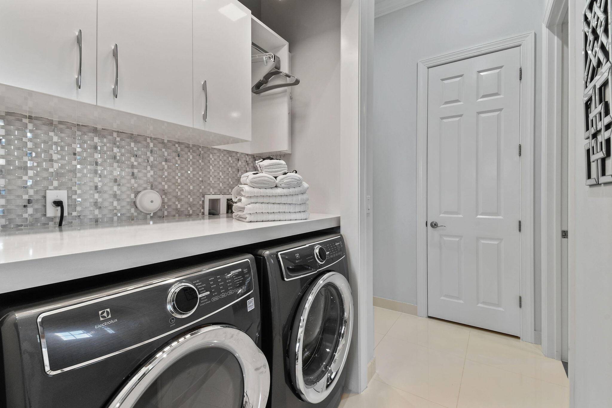 CARRIAGE HOMES AT FRENCHMANS HARBOR CONDO - Residential