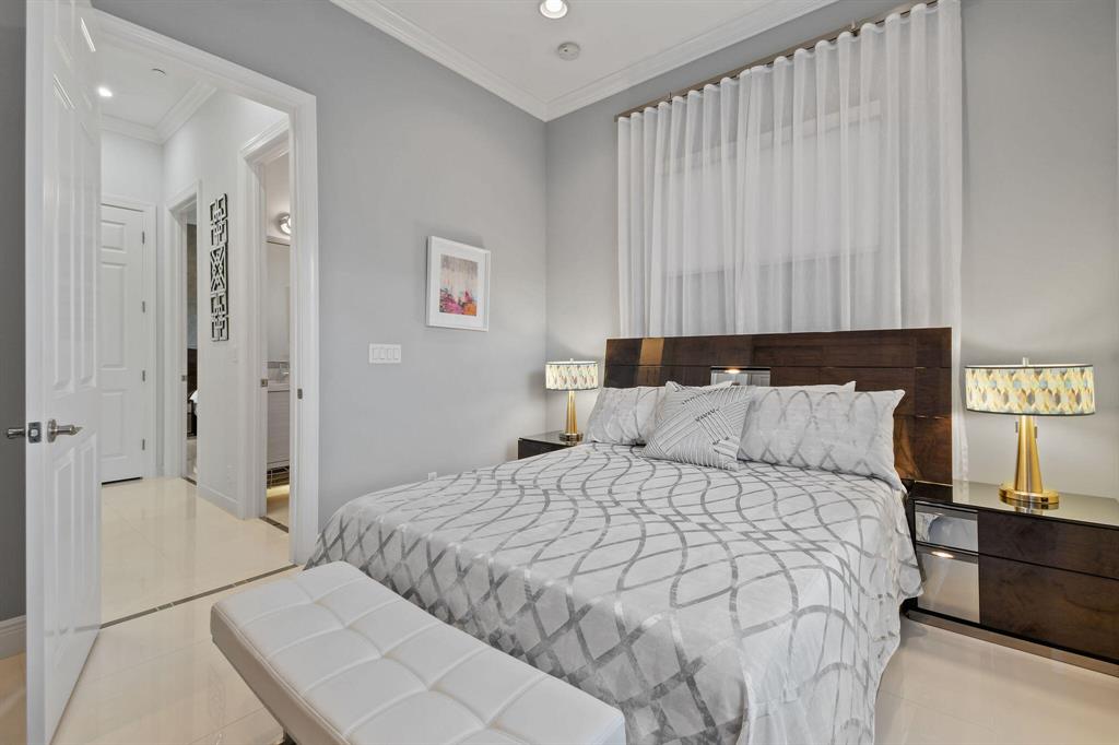 CARRIAGE HOMES AT FRENCHMANS HARBOR CONDO - Residential