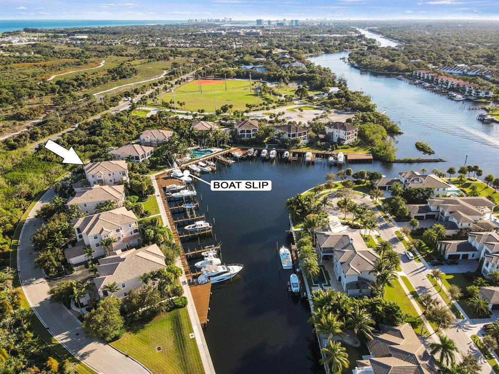 CARRIAGE HOMES AT FRENCHMANS HARBOR CONDO - Residential