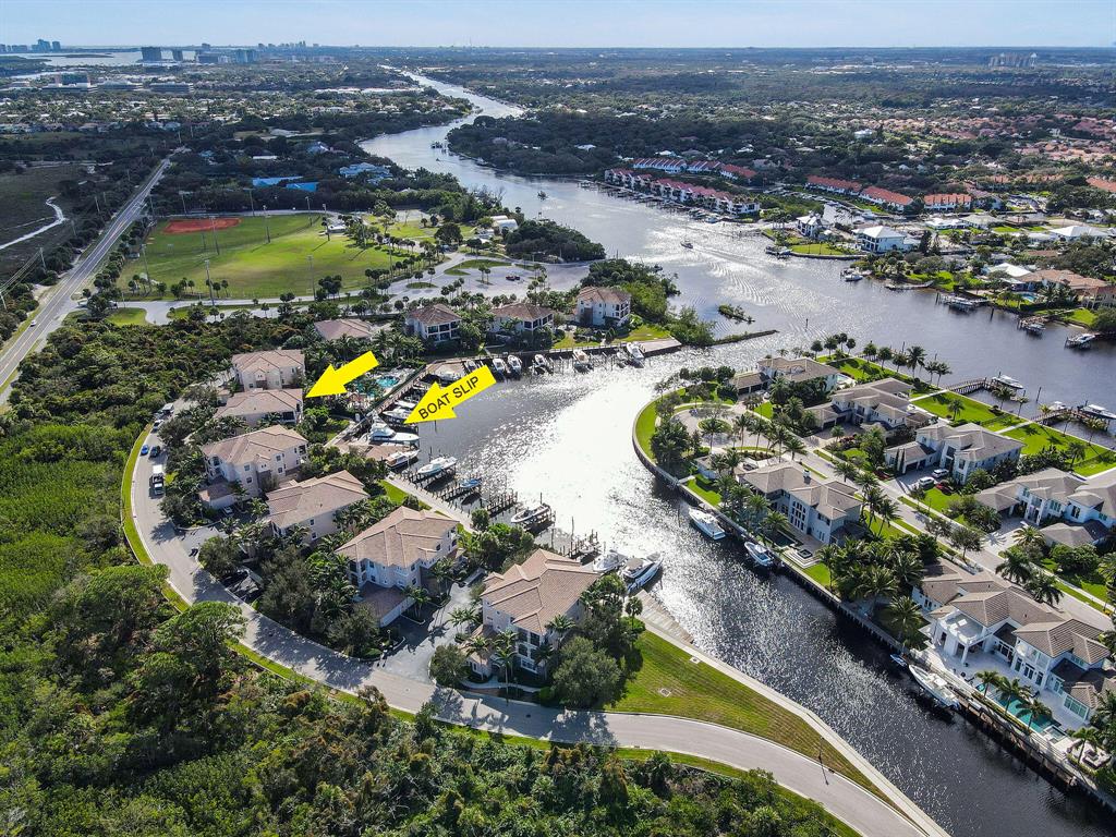 CARRIAGE HOMES AT FRENCHMANS HARBOR CONDO - Residential