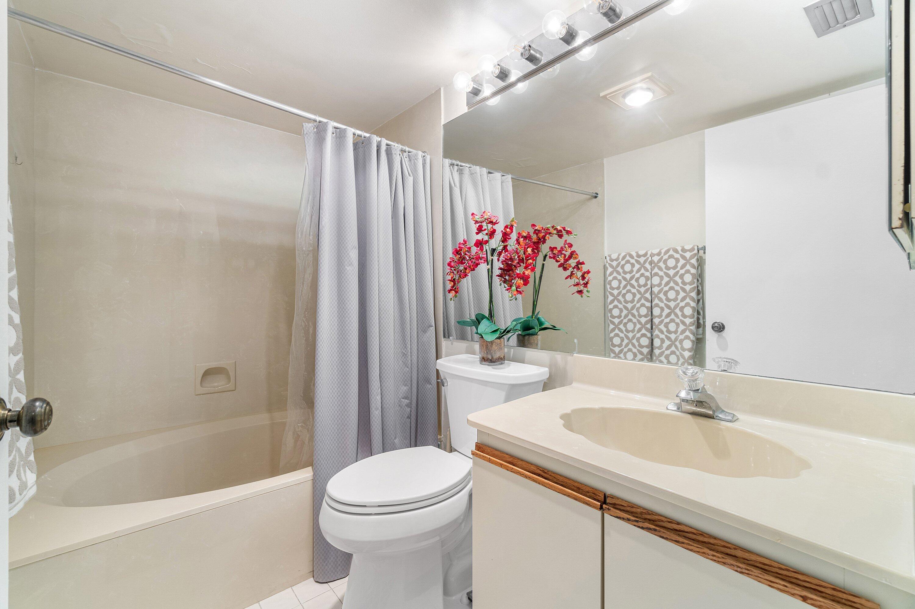 BOCA DELRAY I-III CONDO S FILED IN OR3857P483,4 - Residential