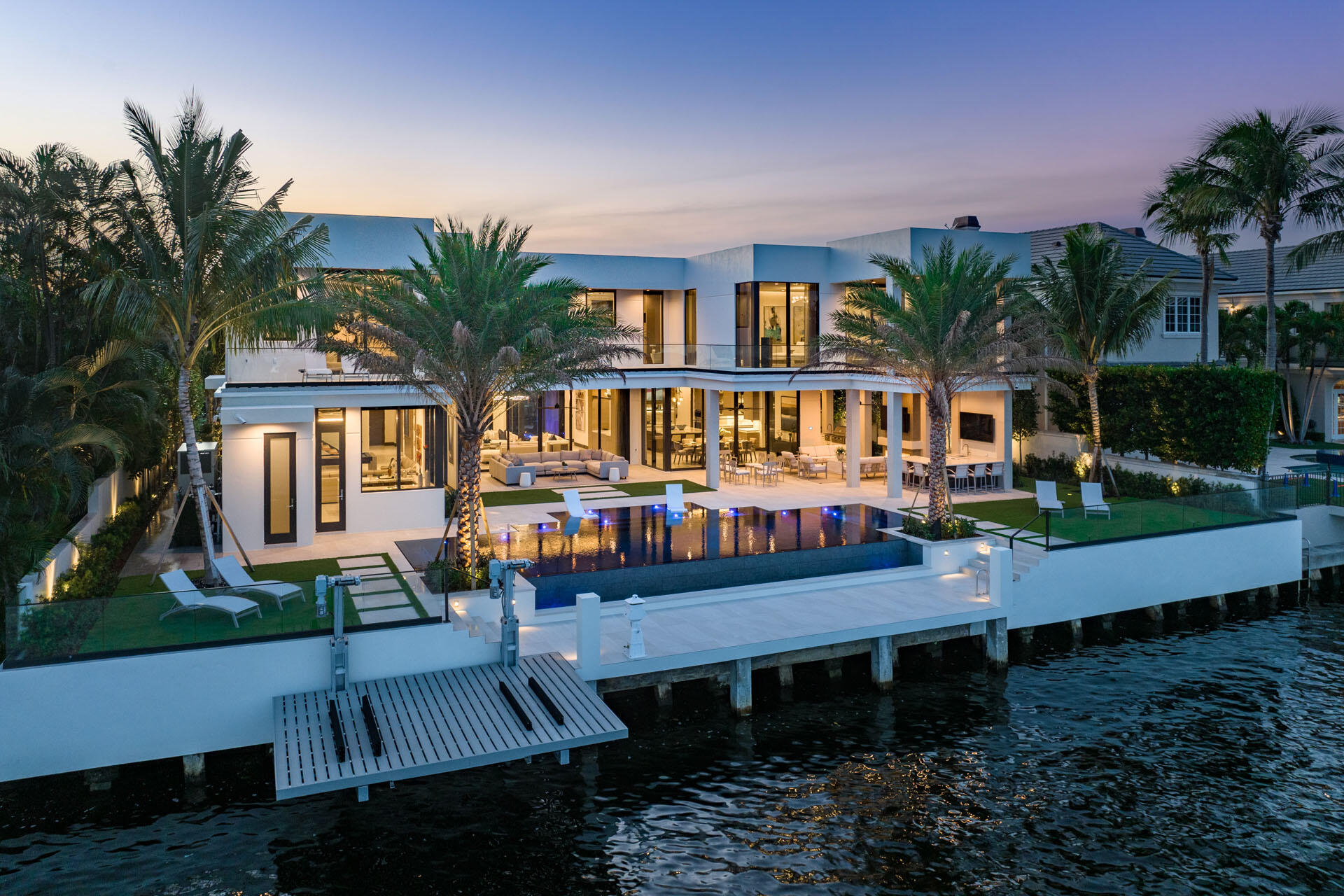 ROYAL PALM YACHT & COUNTRY CLUB - Residential