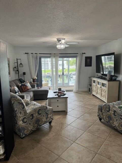 WINDSOR PARK NORTH CONDOMINIUMS - Residential