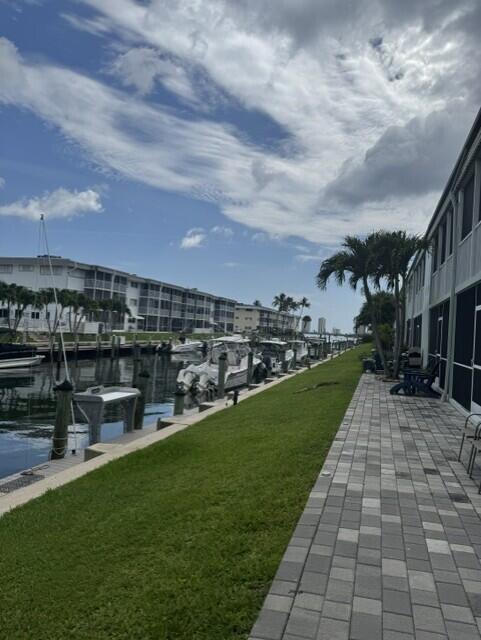 WINDSOR PARK NORTH CONDOMINIUMS - Residential