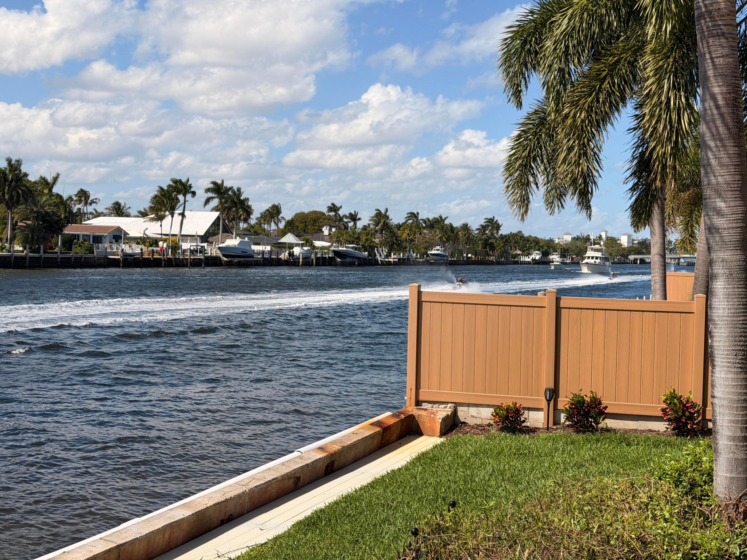 LAKESIDE - Residential