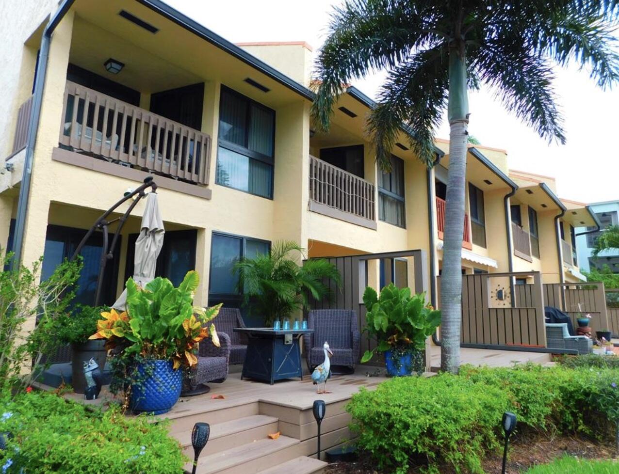 LAKESIDE - Residential