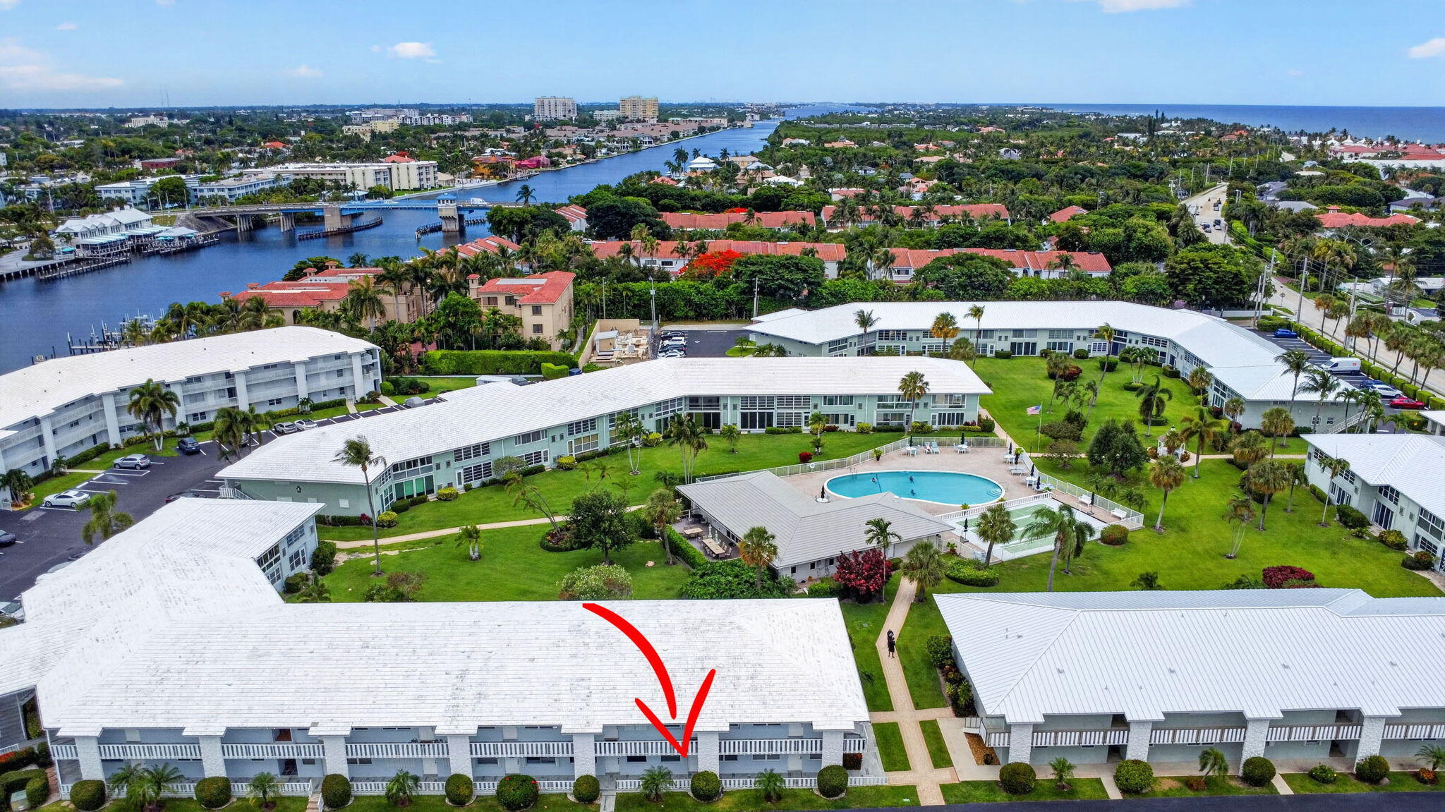 PAGET HOUSE CONDO - Residential