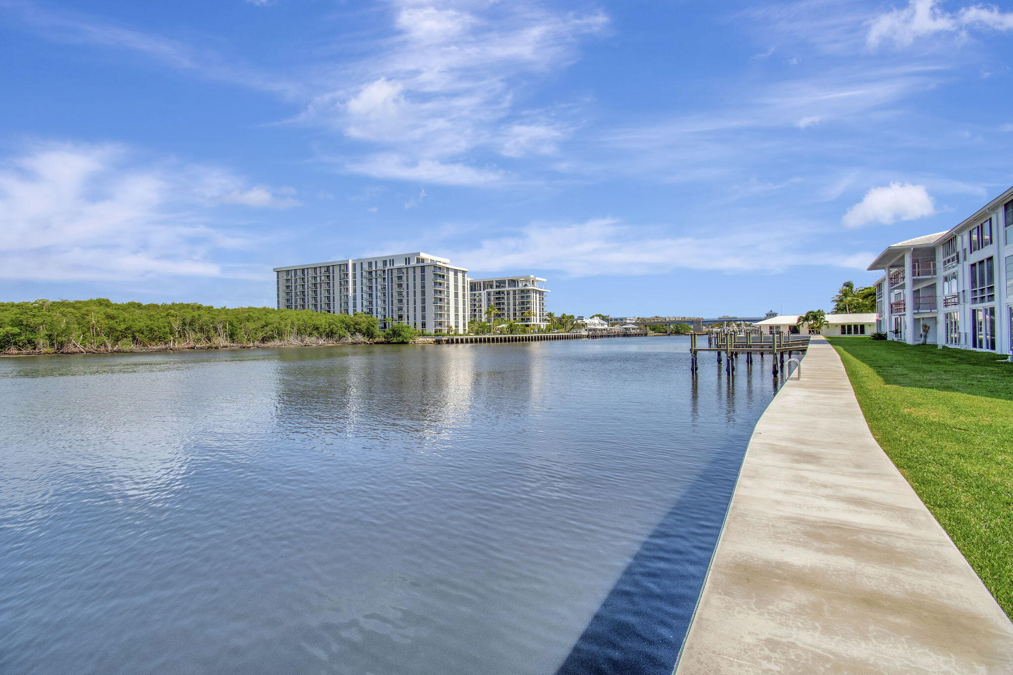 PAGET HOUSE CONDO - Residential