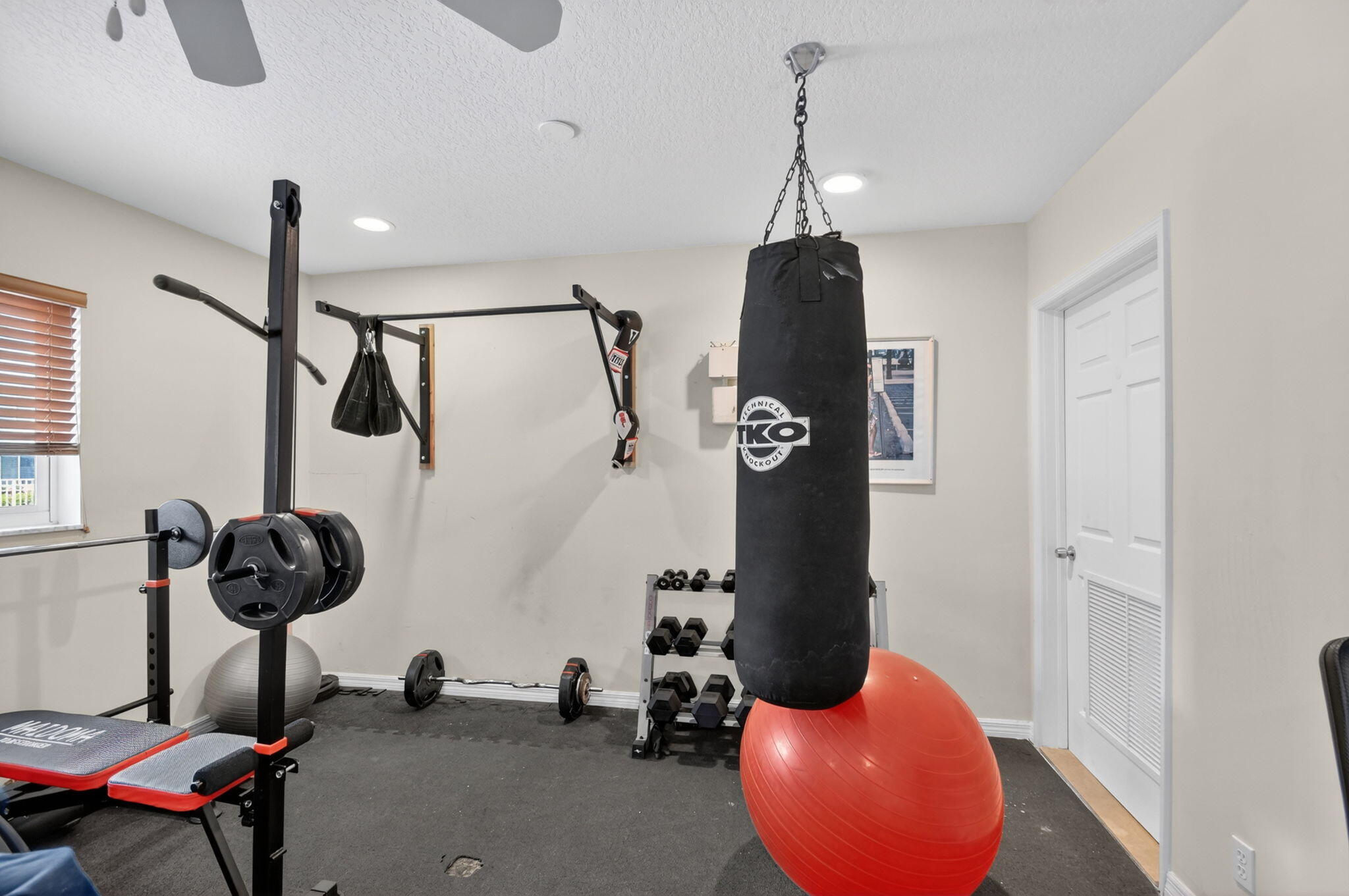 PAGET HOUSE CONDO - Residential